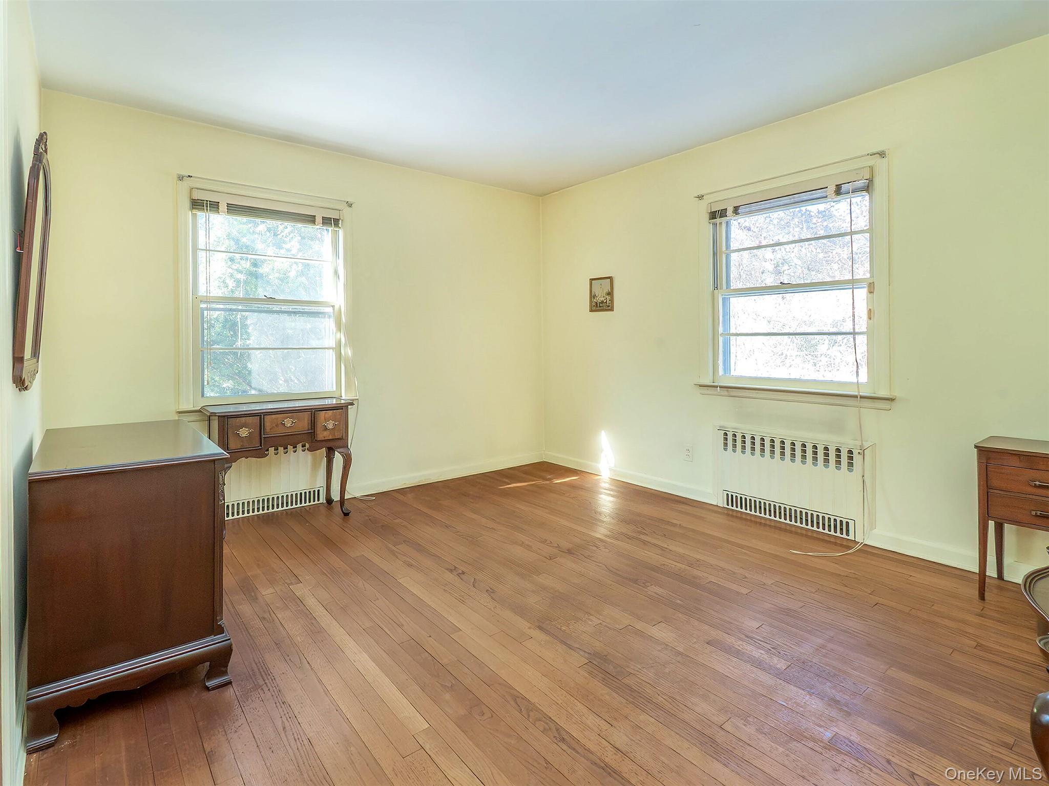 #20 photo, 856 Glen Cove Avenue, नासाउ काउंटी Glen Head , NY 11545