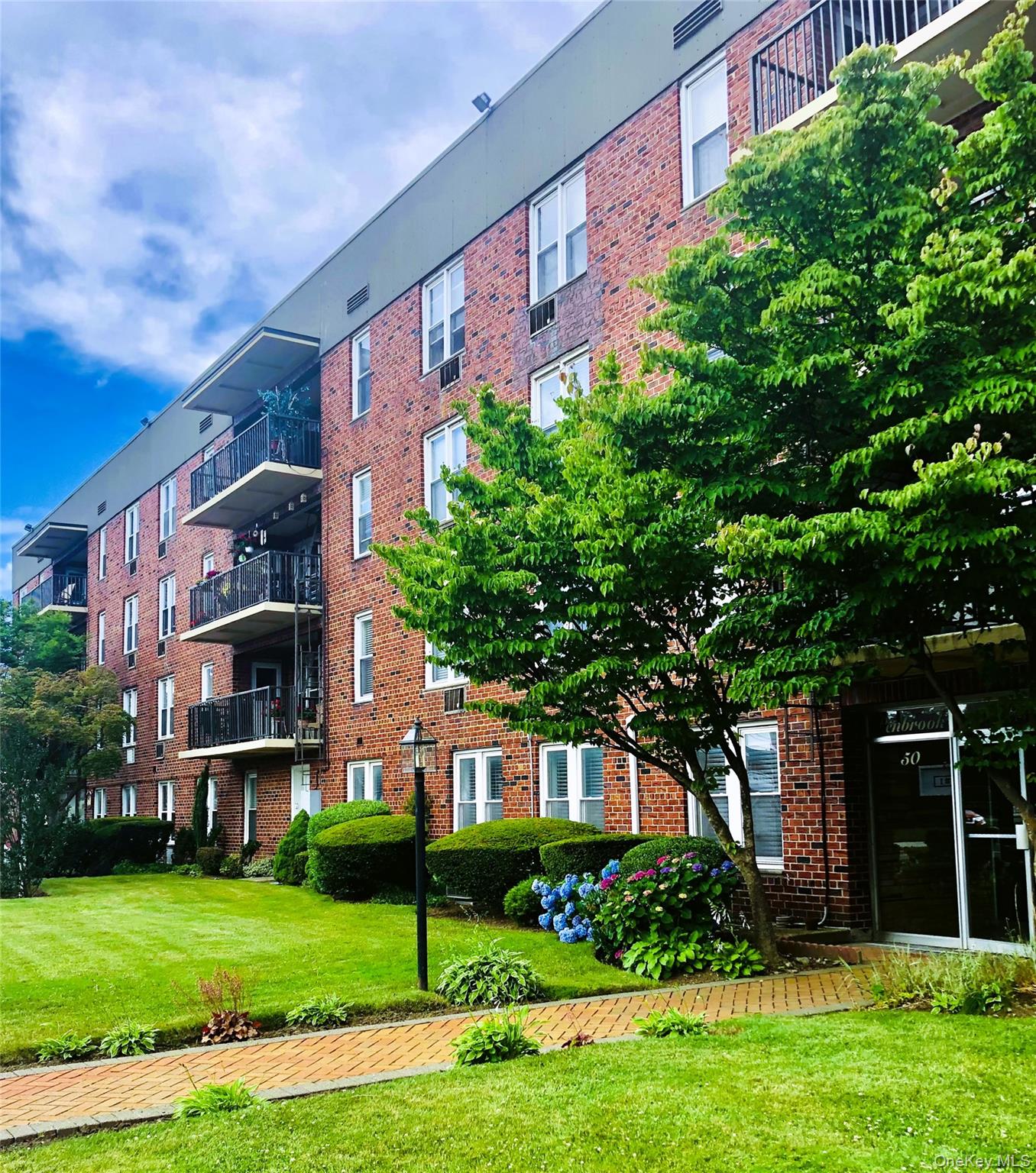 #15 photo, 60 Hempstead Avenue, Lynbrook , NY 11563