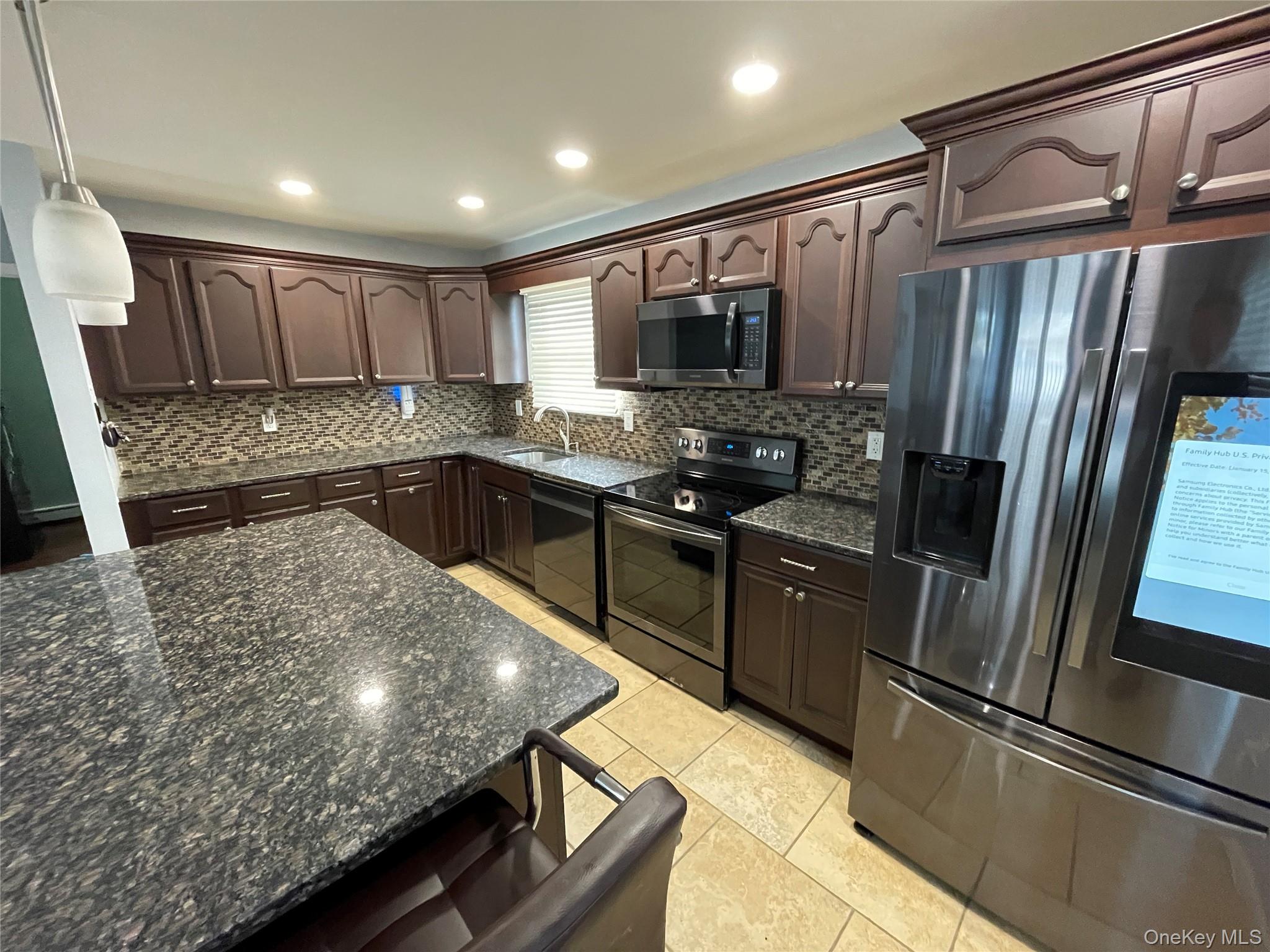 #7 photo, 70 Birch Road, Amityville , NY 11701