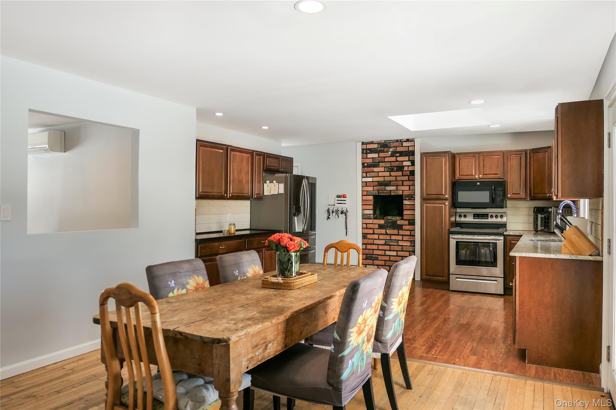 #5 photo, 84 Bieselin Road, Bellport , NY 11713