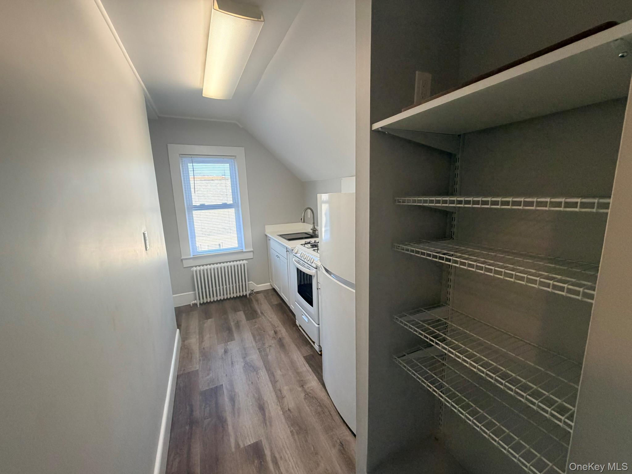 #10 photo, 1924 Commonwealth Avenue, Merrick , NY 11566