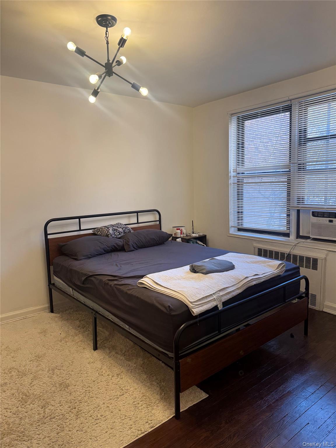 #7 photo, 37-27 86th Street, كوينز Jackson Heights , NY 11372