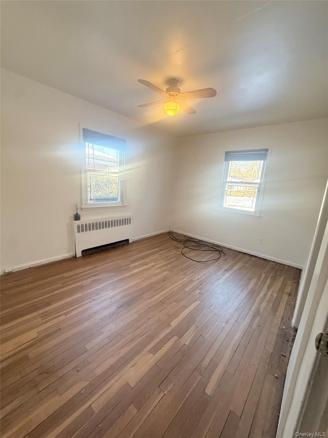 #12 photo, 896 School Drive, North Baldwin , NY 11510