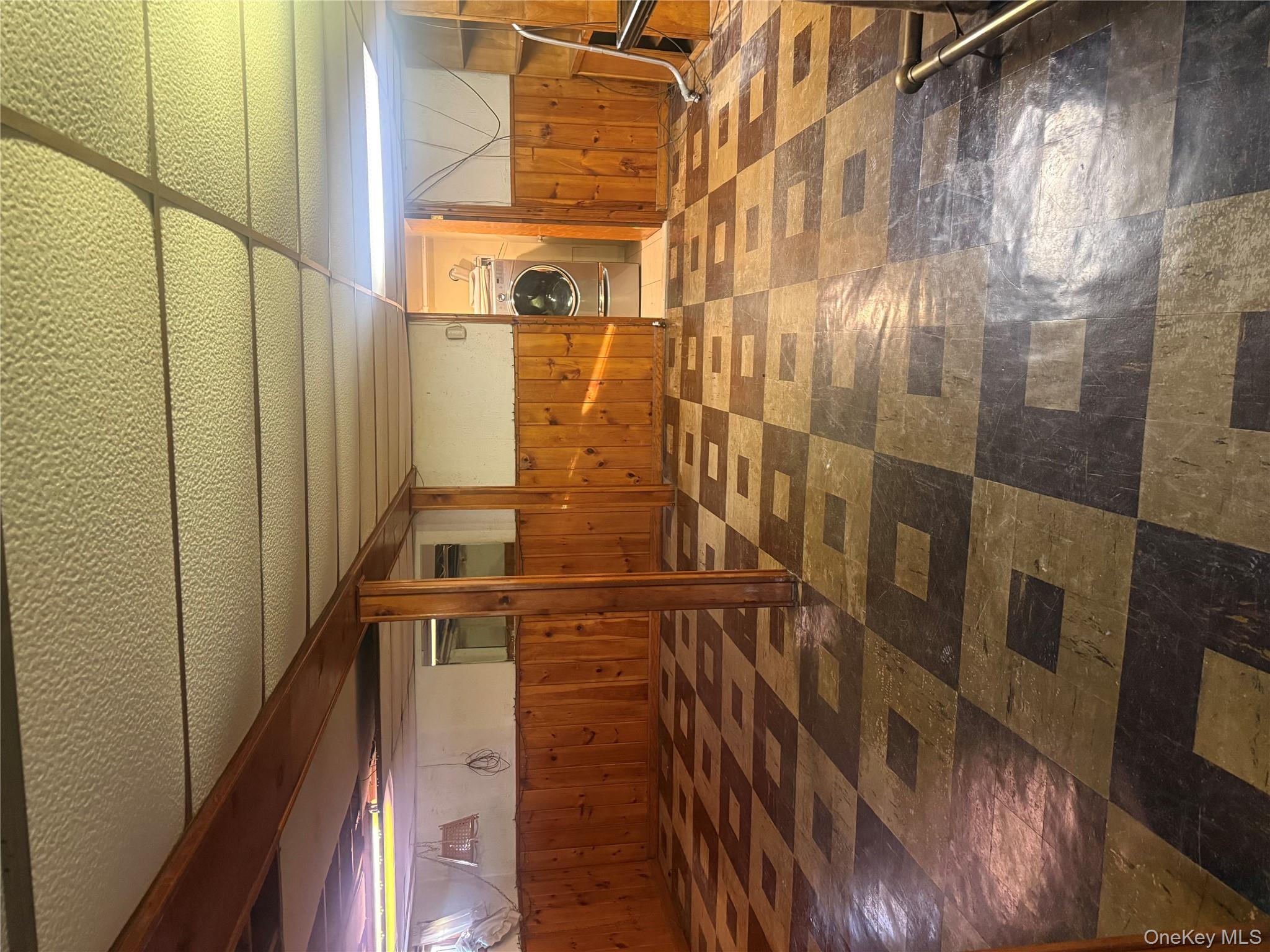 #2 photo, 896 School Drive, North Baldwin , NY 11510