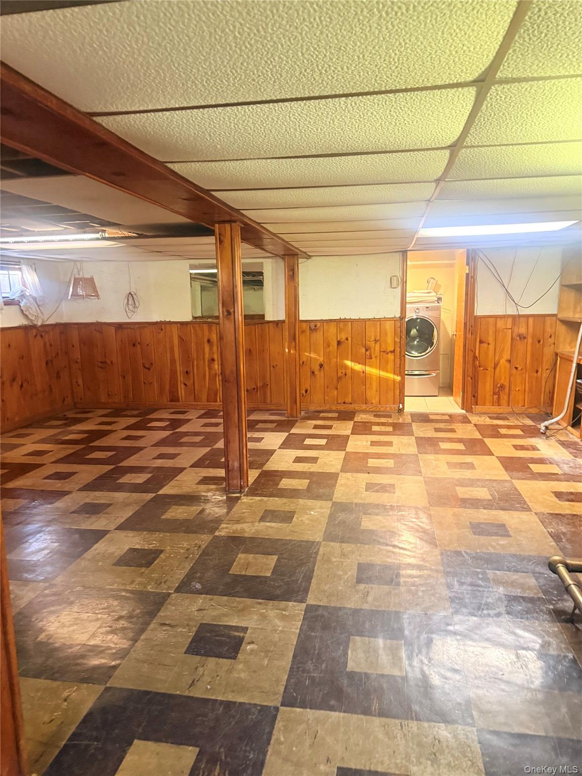 #3 photo, 896 School Drive, North Baldwin , NY 11510