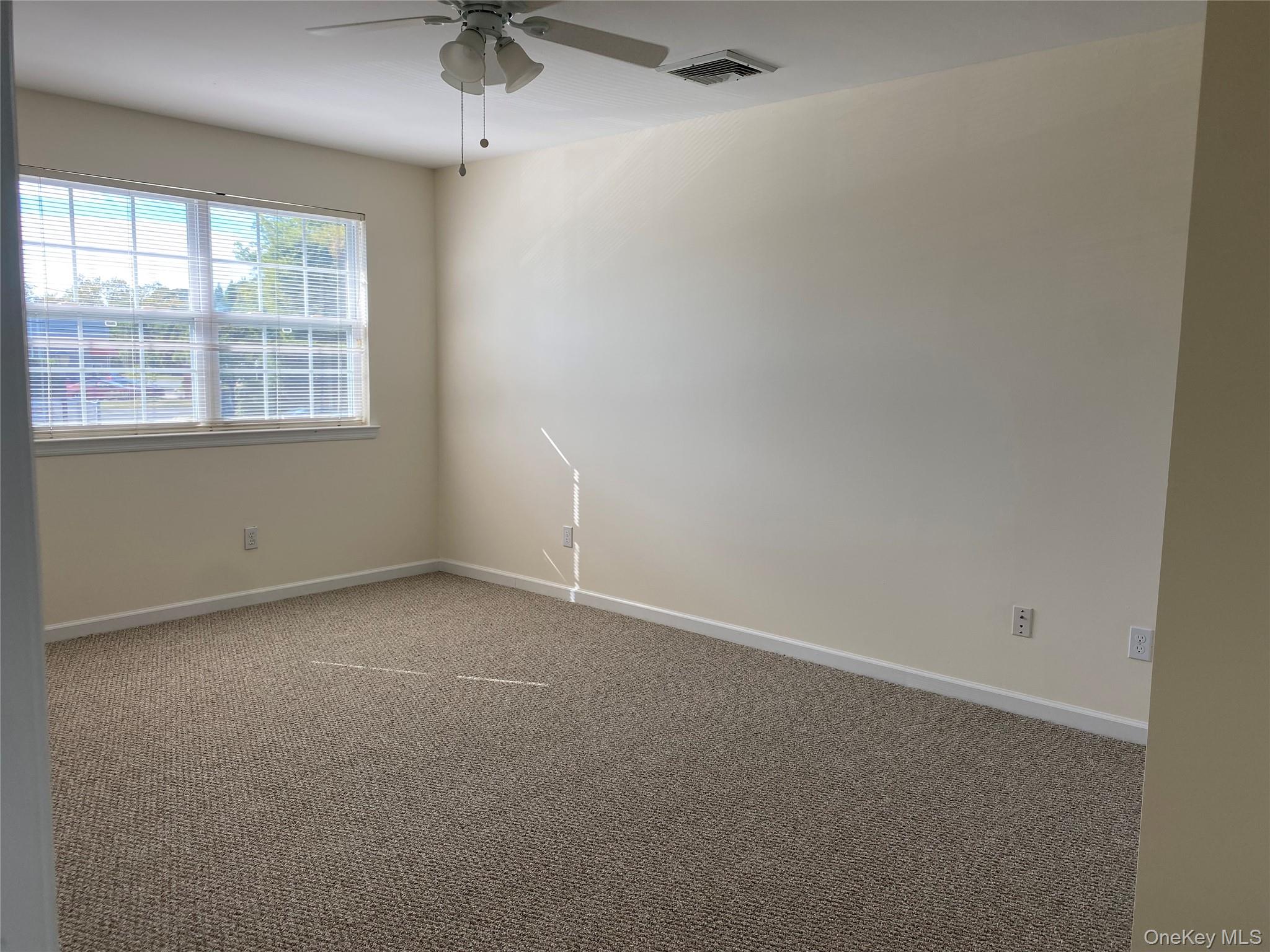 #5 photo, 7 Dominick Court, Lindenhurst , NY 11757