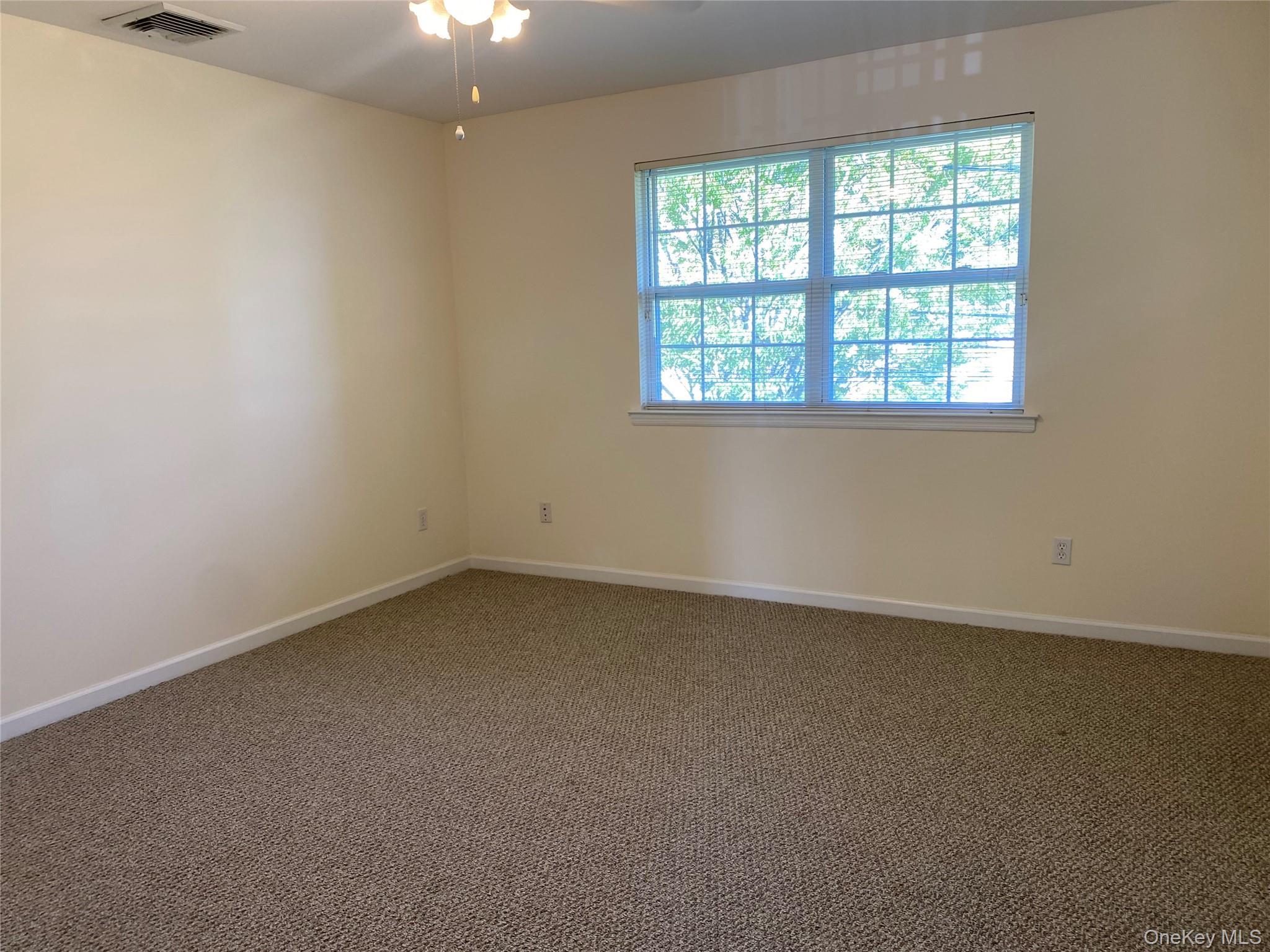 #8 photo, 7 Dominick Court, Lindenhurst , NY 11757