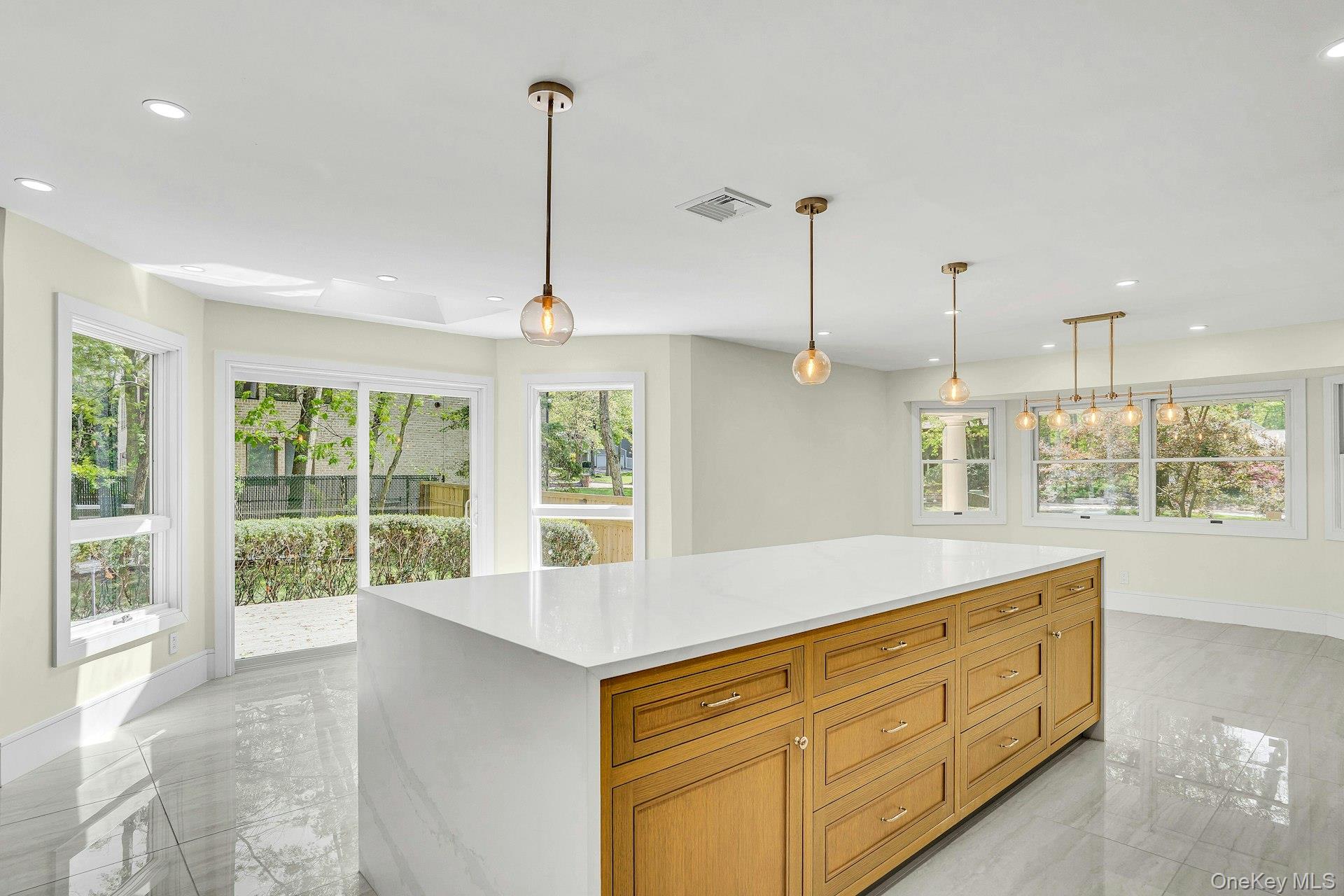 #13 photo, 7 McCulloch Drive, Dix Hills , NY 11746