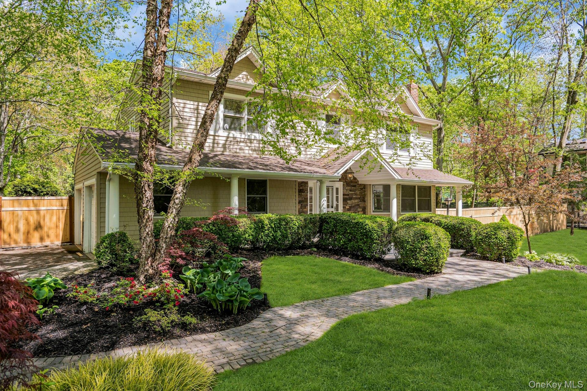 #2 photo, 7 McCulloch Drive, Dix Hills , NY 11746