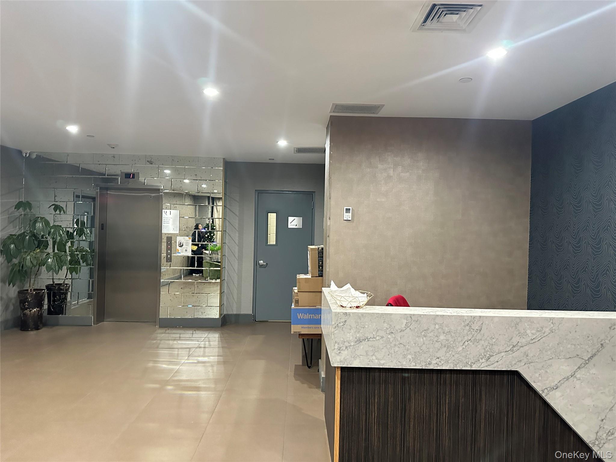 #3 photo, 2705 41st Avenue, लॉन्ग आइलैंड सिटी Long Island City , NY 11101