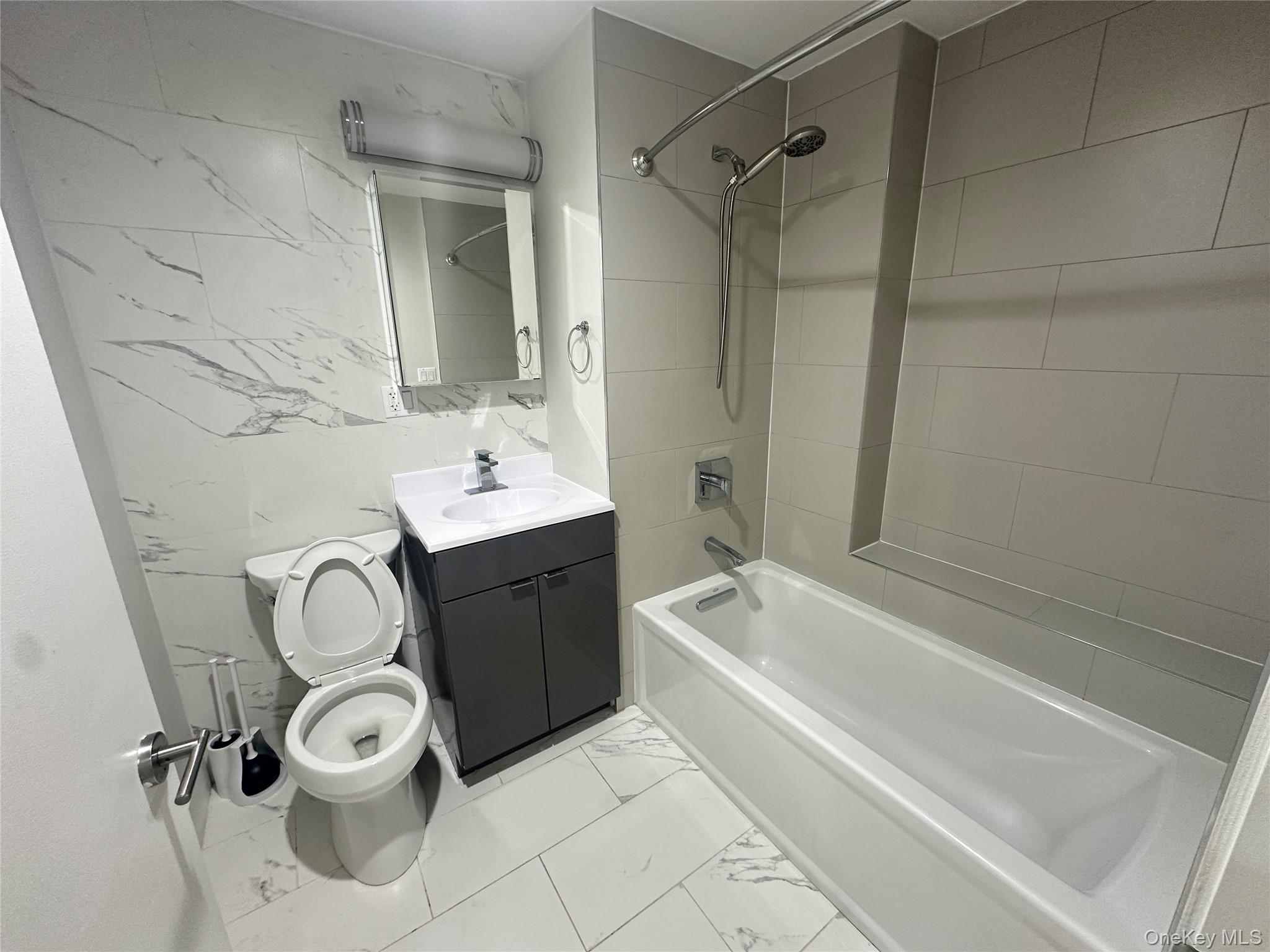 #7 photo, 2705 41st Avenue, लॉन्ग आइलैंड सिटी Long Island City , NY 11101