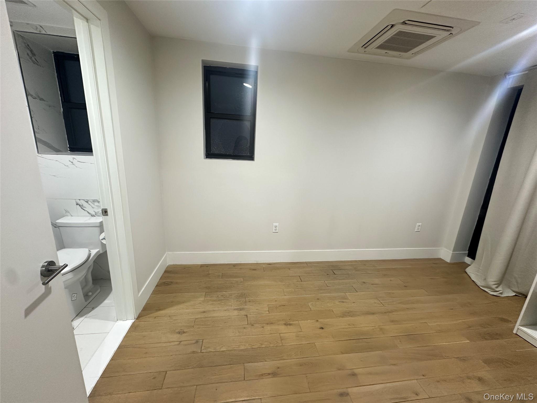 #8 photo, 2705 41st Avenue, लॉन्ग आइलैंड सिटी Long Island City , NY 11101