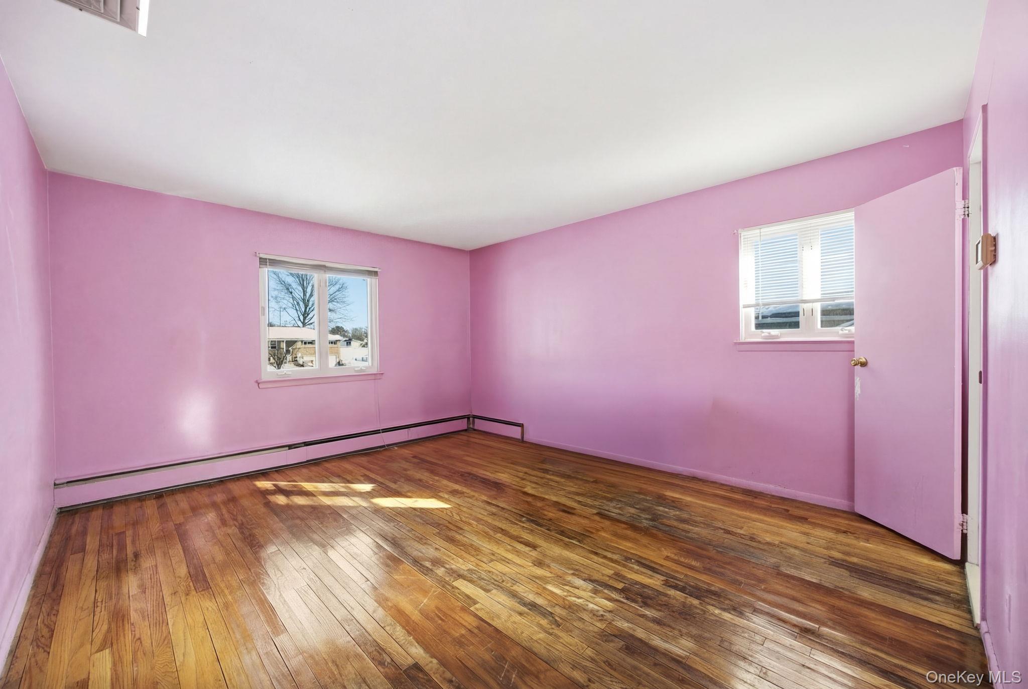 #12 photo, 87 Executive Drive, Нассау ‖ New Hyde Park , NY 11040