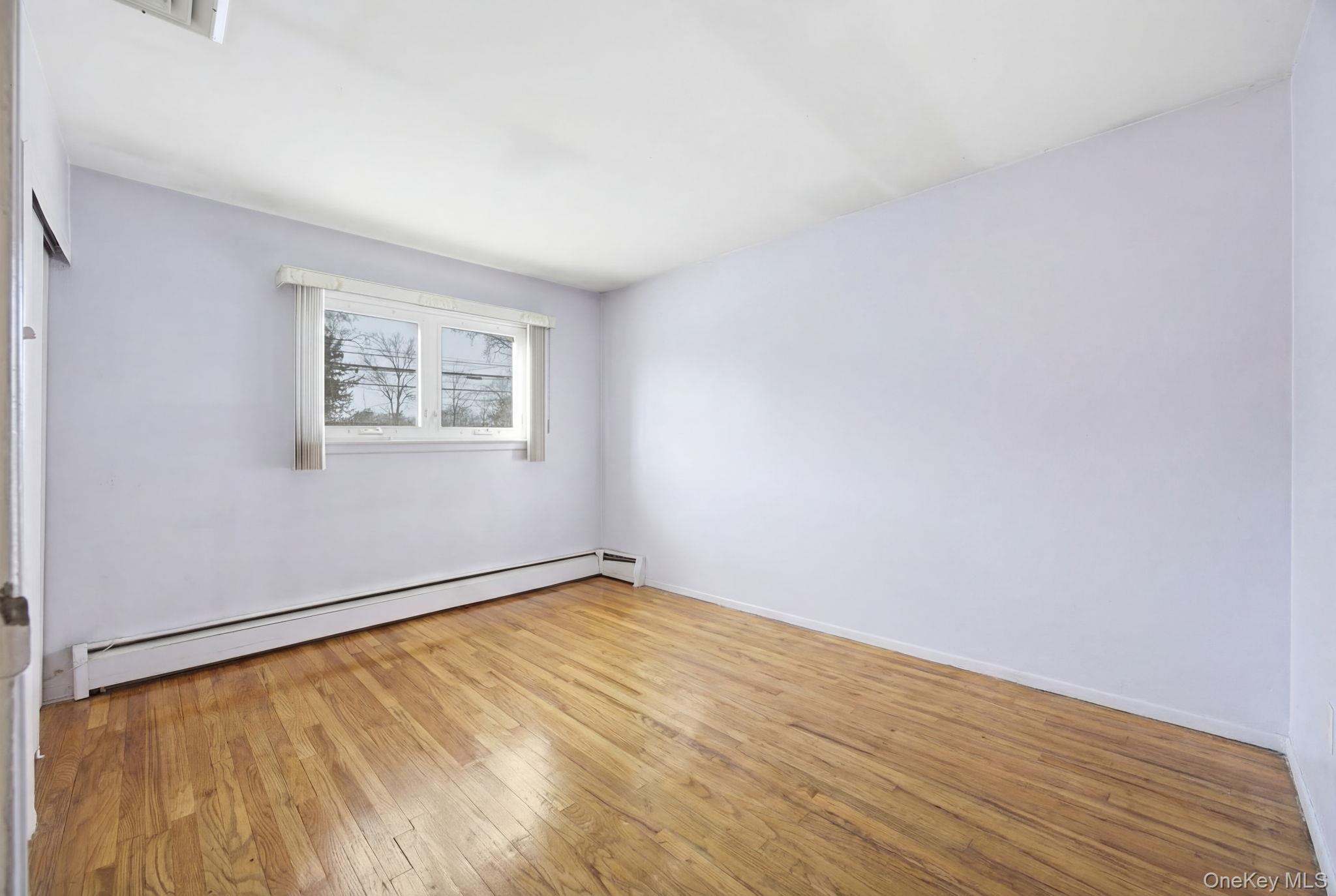 #17 photo, 87 Executive Drive, Нассау ‖ New Hyde Park , NY 11040