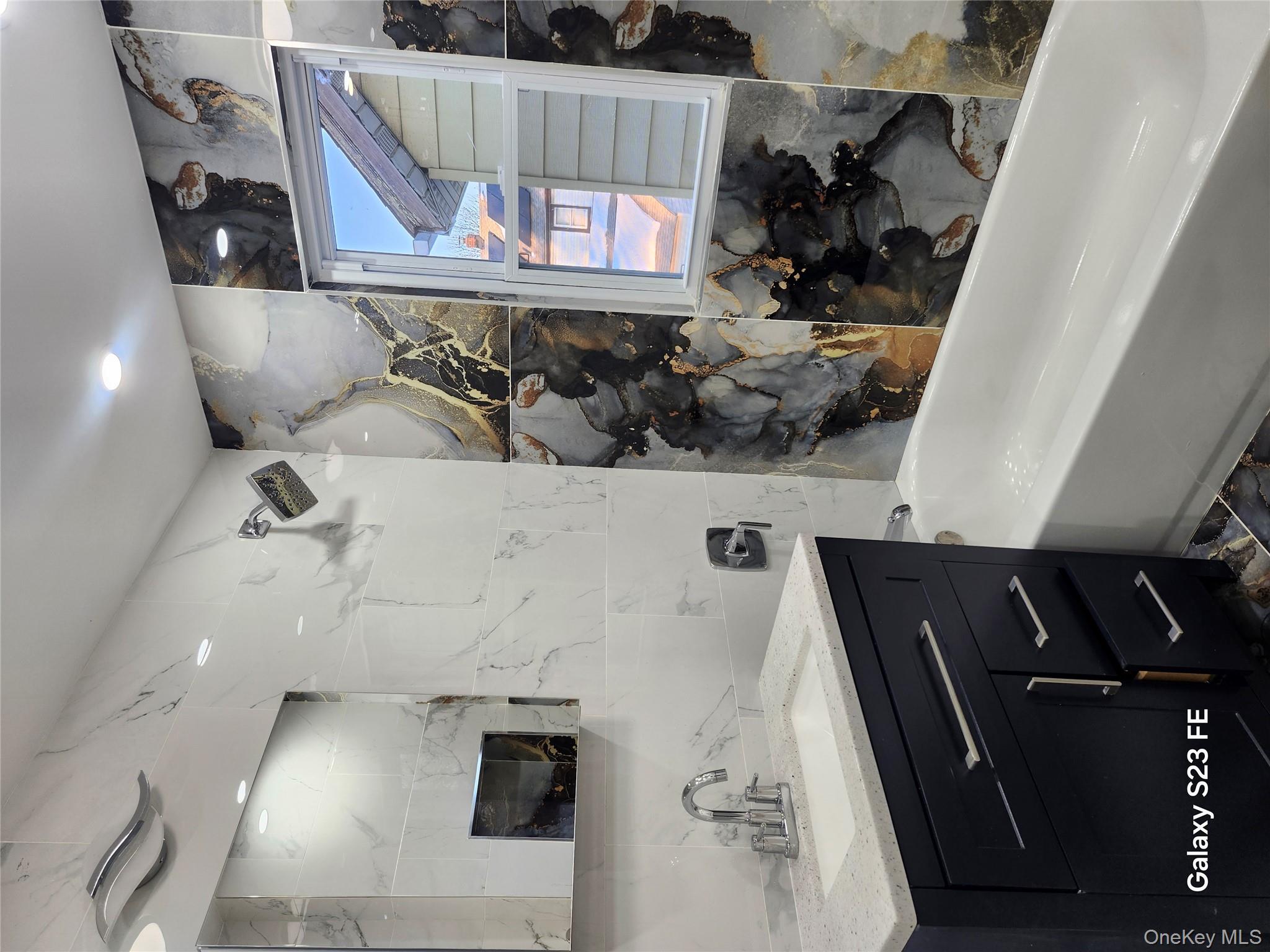 #2 photo, 191-33 114th Road, कुईंस Saint Albans , NY 11412