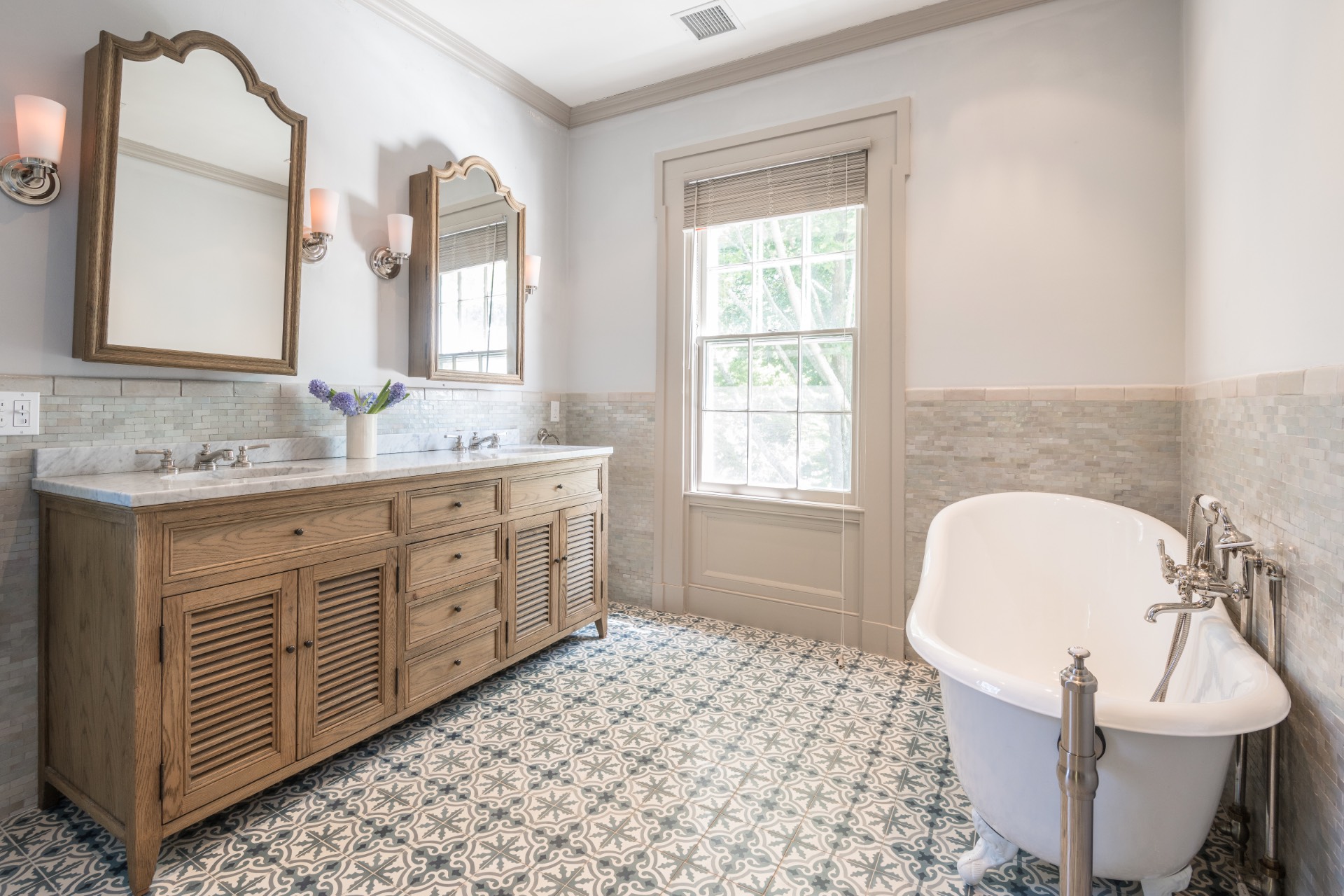 #19 photo, 12 Suffolk Street, Sag Harbor Village , NY 11963