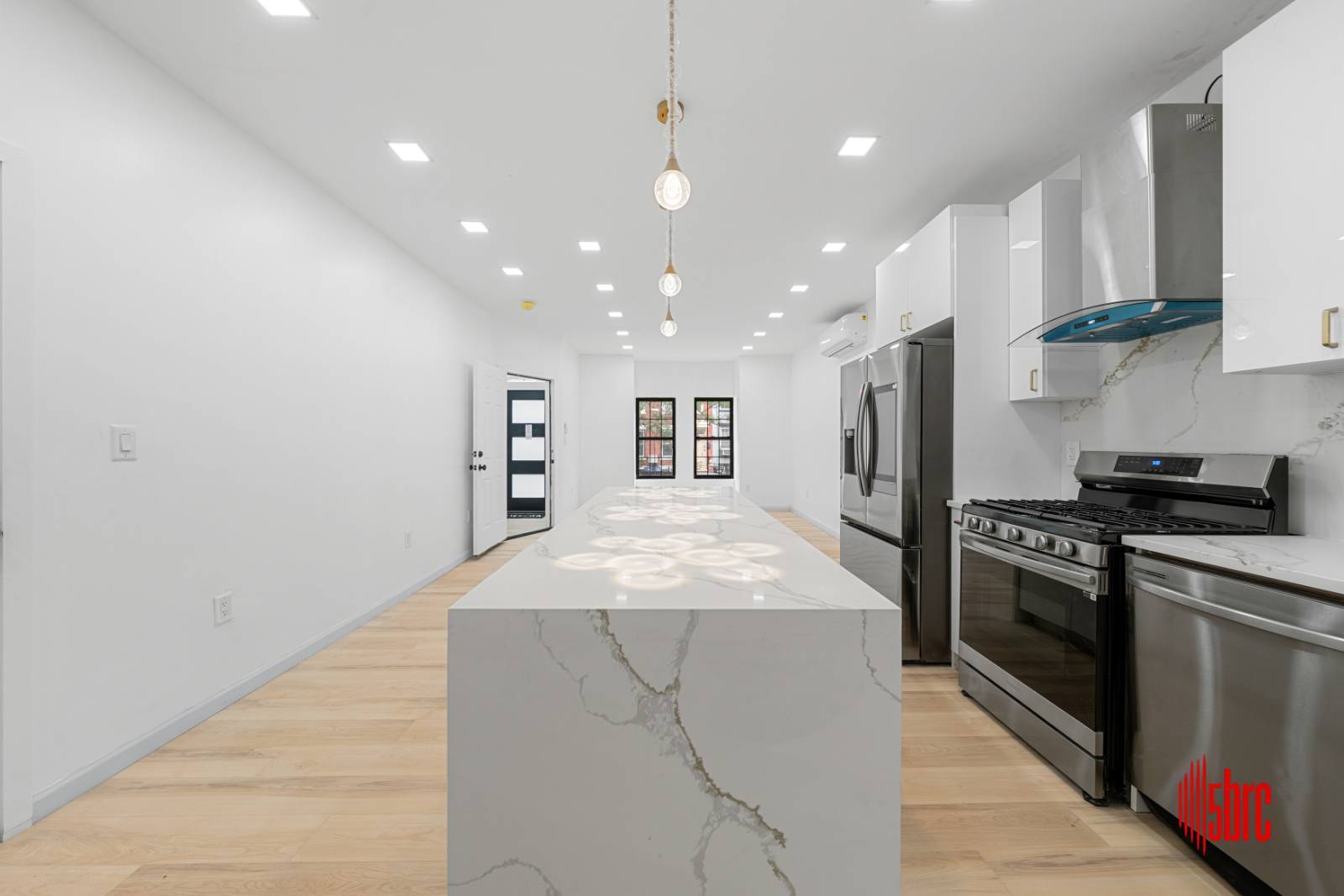 #22 photo, 1058 Jefferson Ave, Bushwick , NY 11221