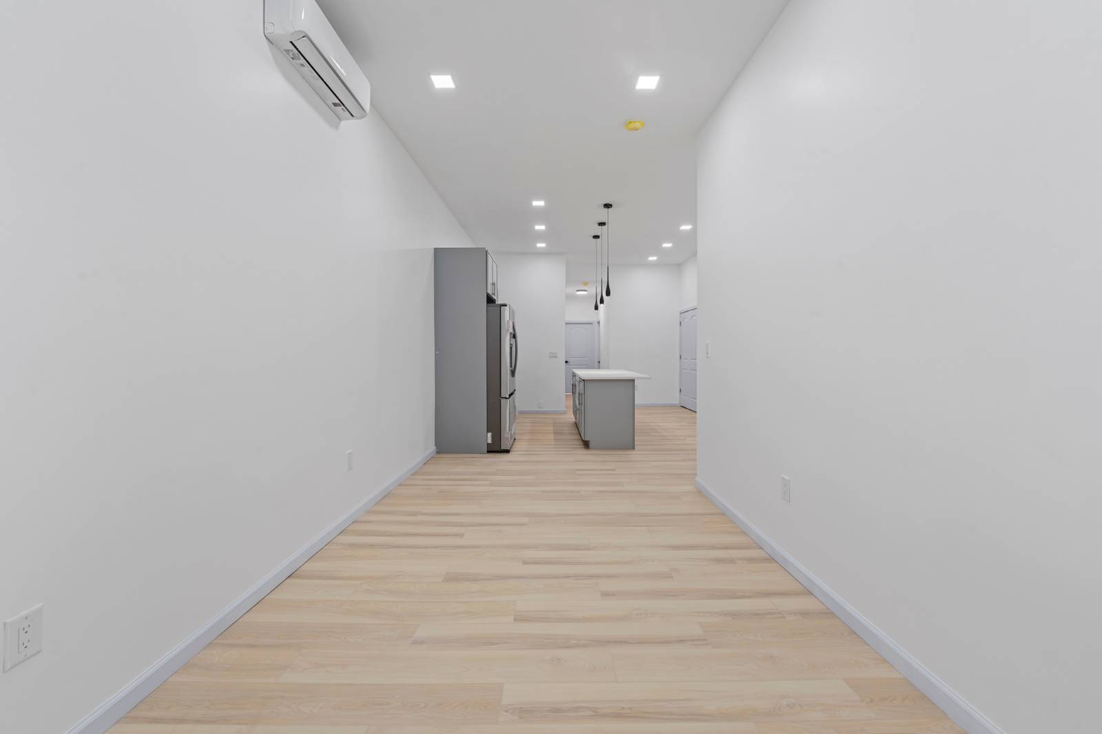 #25 photo, 1058 Jefferson Ave, Bushwick , NY 11221