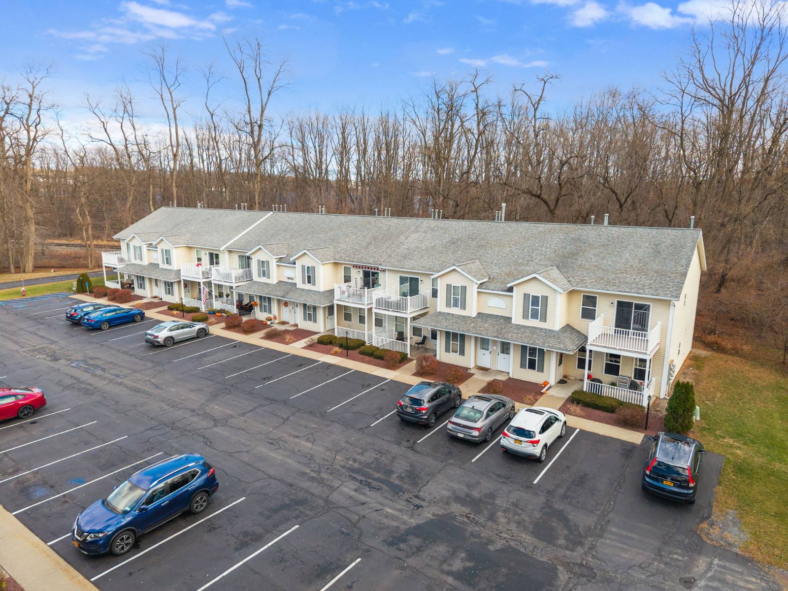 #29 photo, 1911 Cambridge Manor Drive, 紐約州 Schenectady , NY 12302