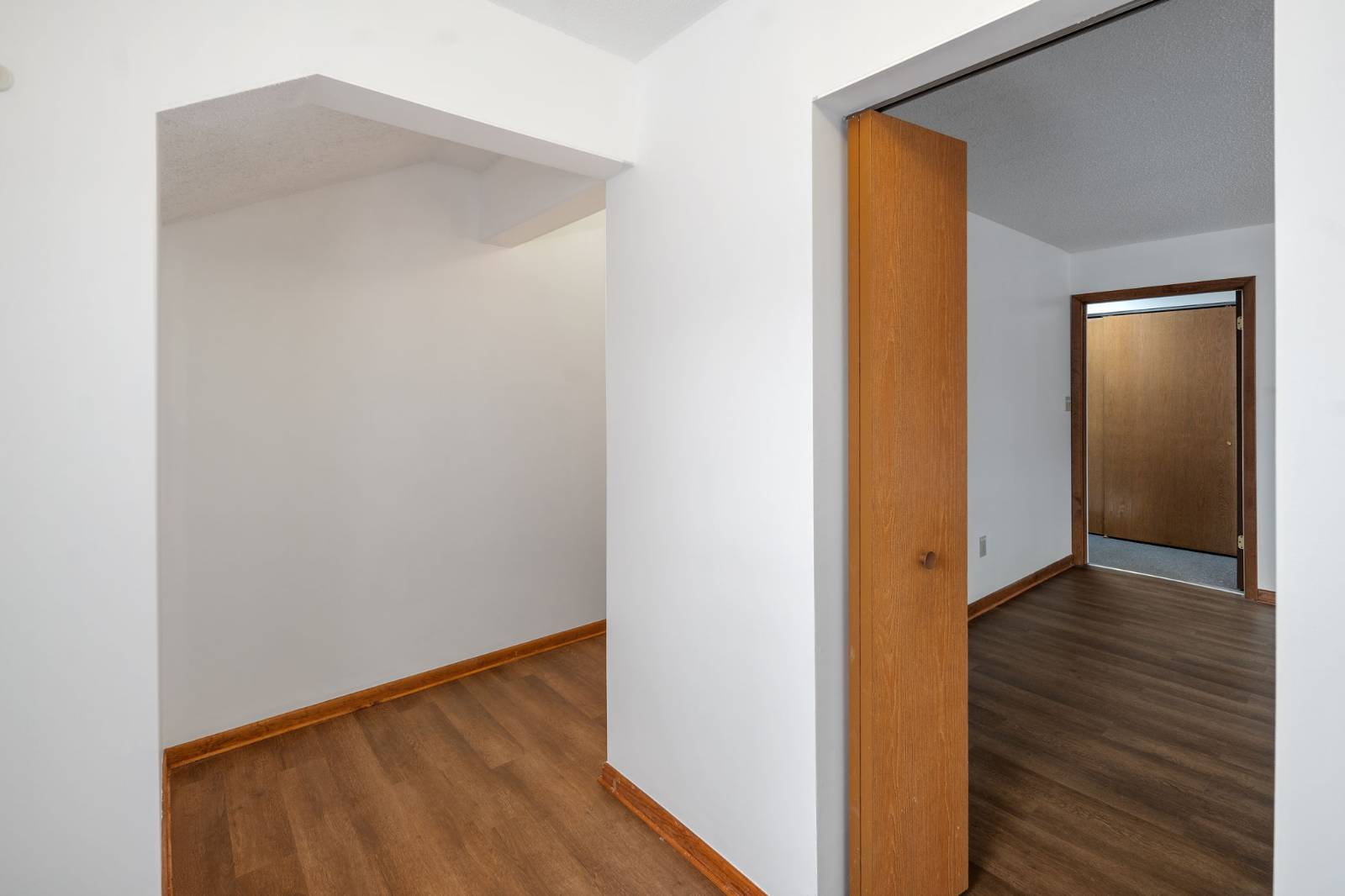 #8 photo, 1911 Cambridge Manor Drive, 紐約州 Schenectady , NY 12302