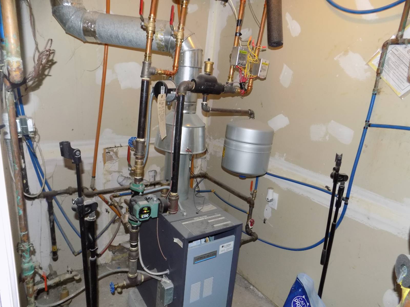 #20 photo, 16 Baldwin Dr, Wappingers Falls , NY 12590