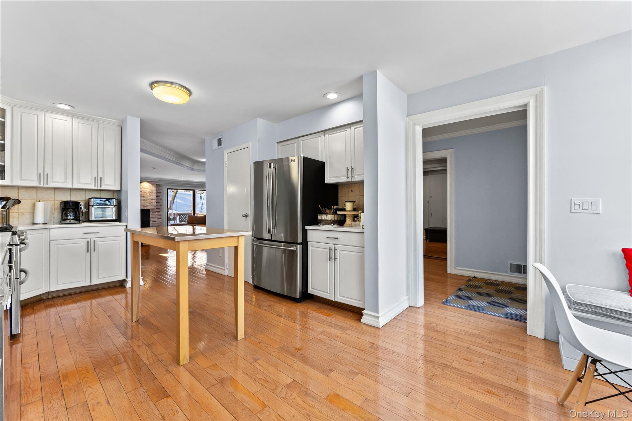 #11 photo, 4 John Bean Court, Port Washington , NY 11050