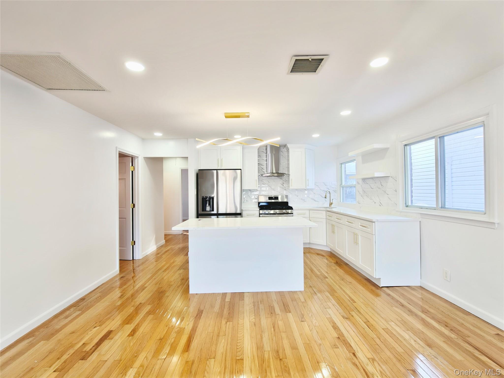 #18 photo, 151-28 24th Rd Road, Whitestone , NY 11357