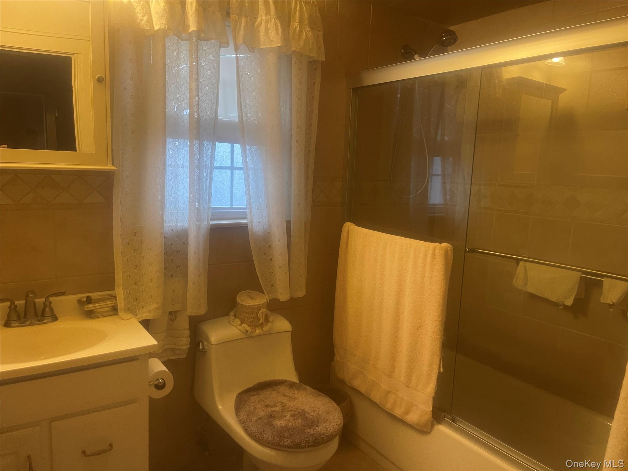 #17 photo, 22 Eton Street, Valley Stream , NY 11581