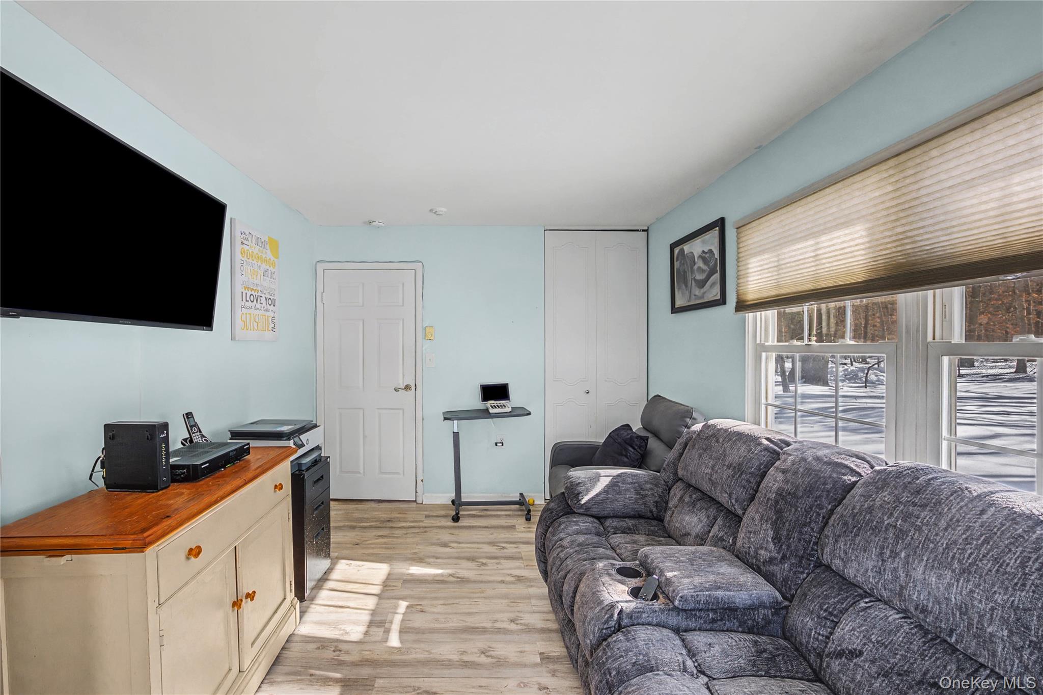 #19 photo, 230 Blackpool Court, Ridge , NY 11961