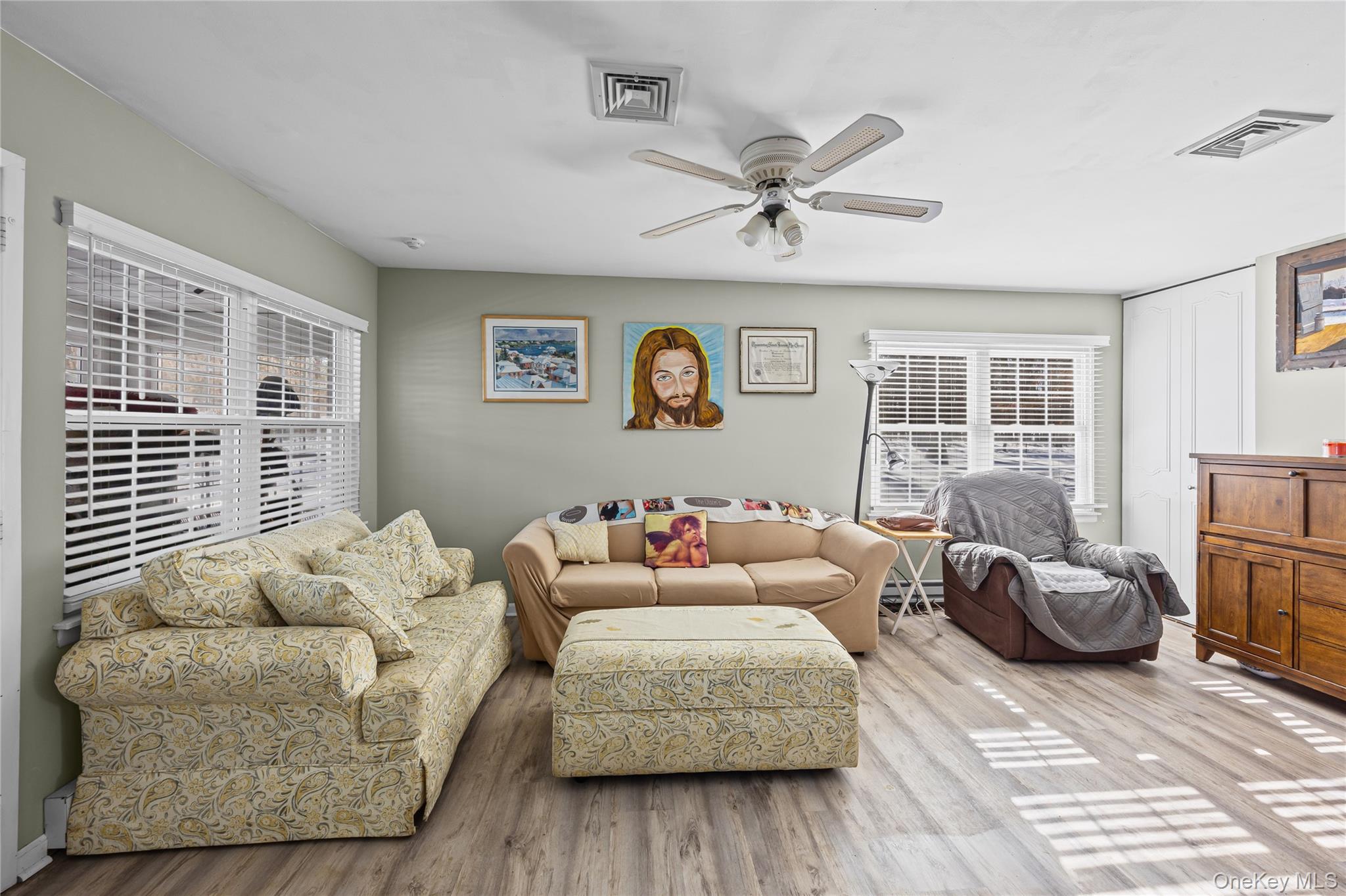 #6 photo, 230 Blackpool Court, Ridge , NY 11961