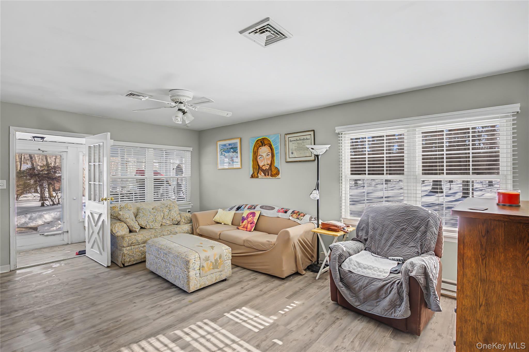 #7 photo, 230 Blackpool Court, Ridge , NY 11961