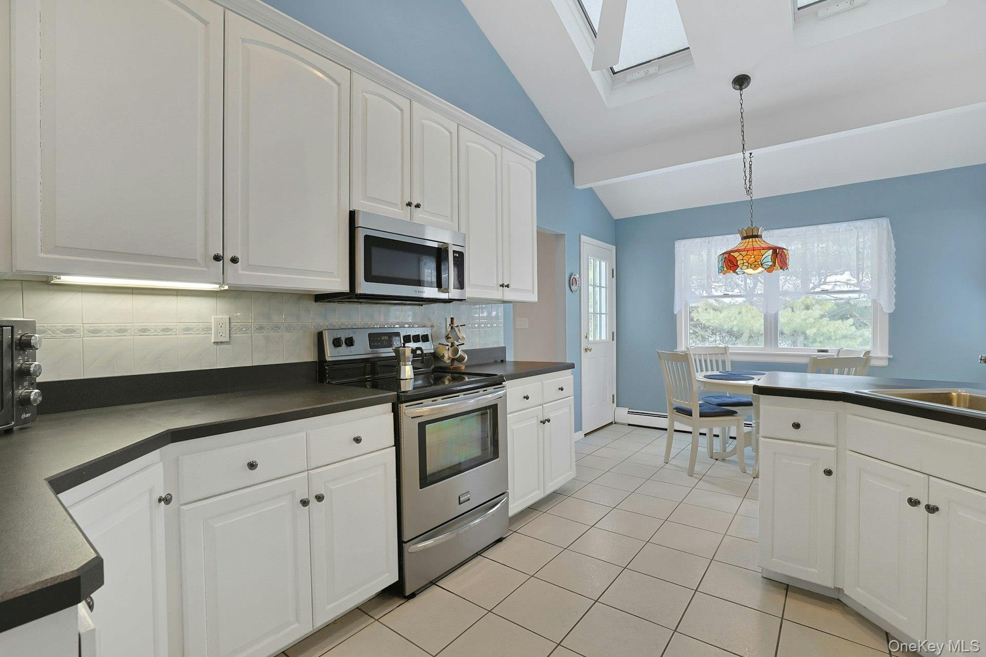 #11 photo, 31 W Linwood Street, Valhalla , NY 10595