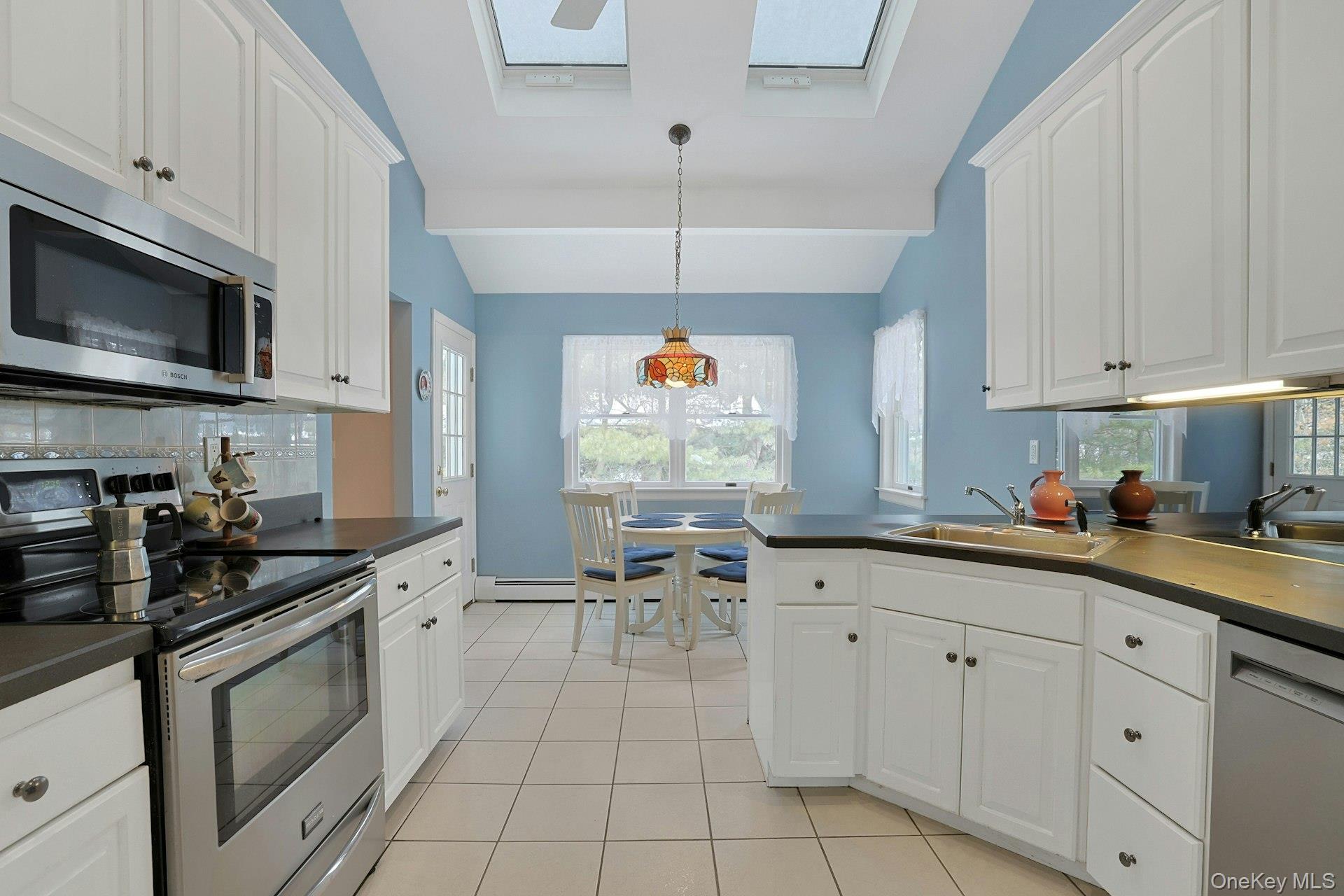 #12 photo, 31 W Linwood Street, Valhalla , NY 10595