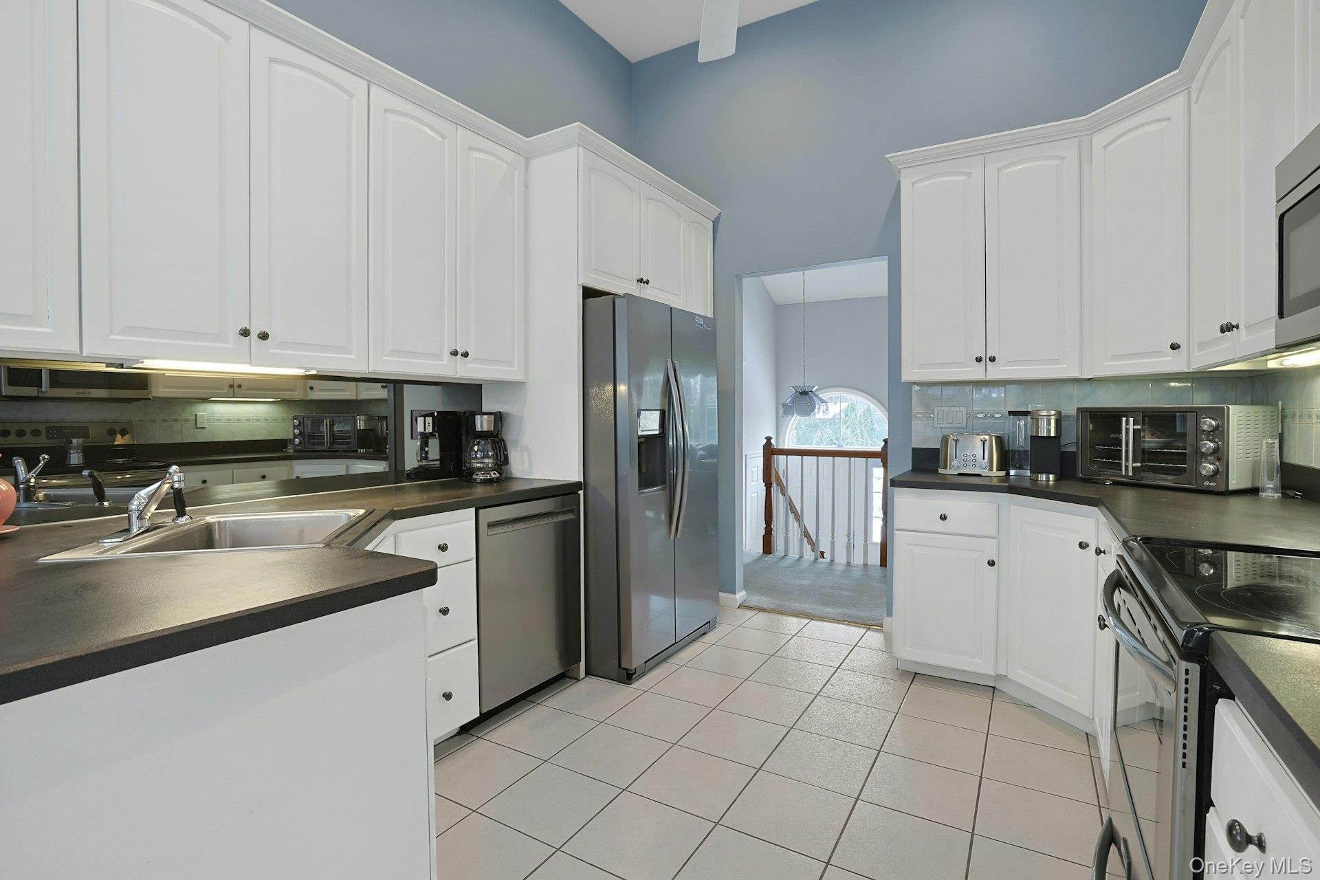 #8 photo, 31 W Linwood Street, Valhalla , NY 10595