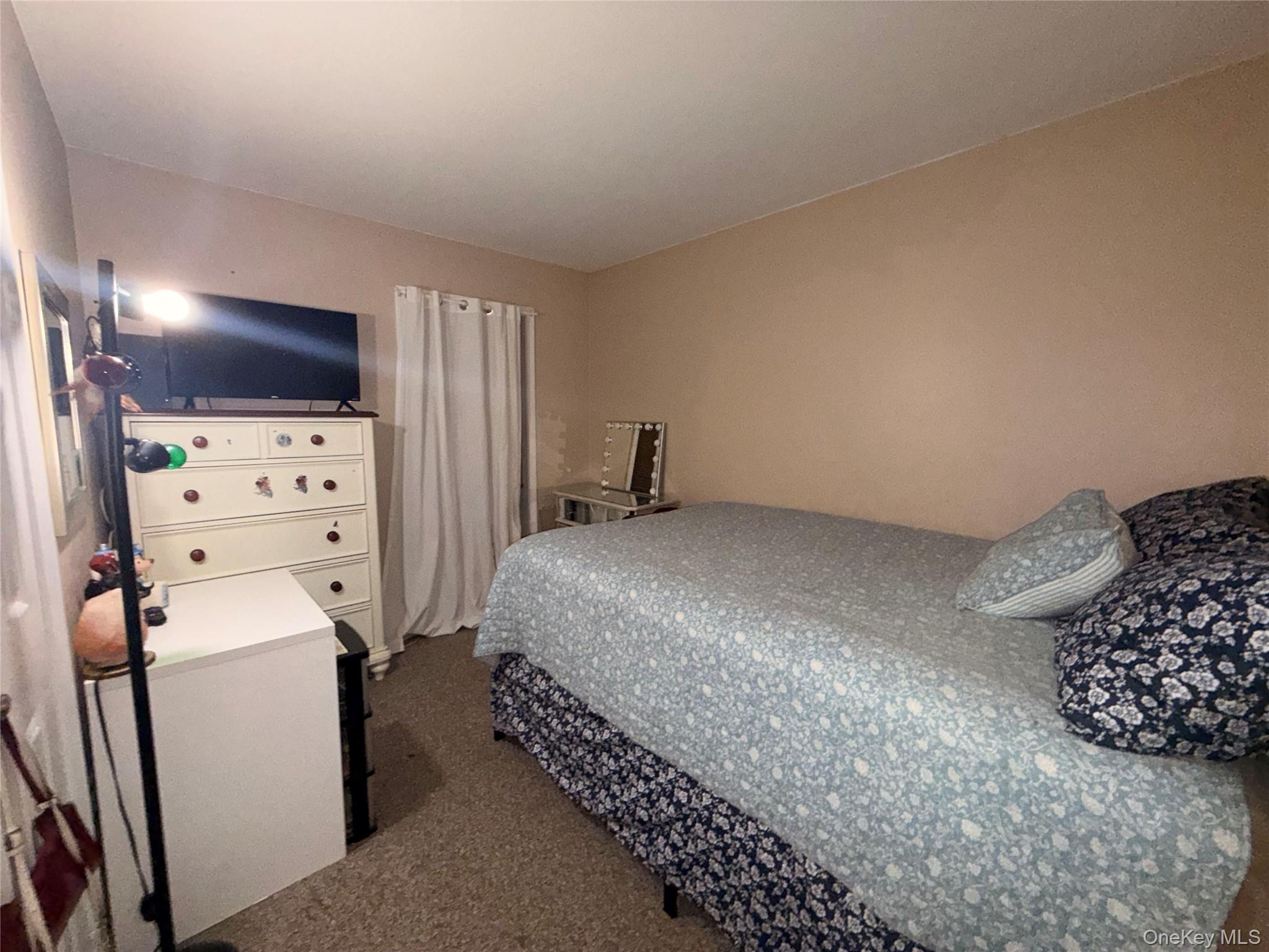 #8 photo, 20 Lawn Avenue, New Rochelle , NY 10801