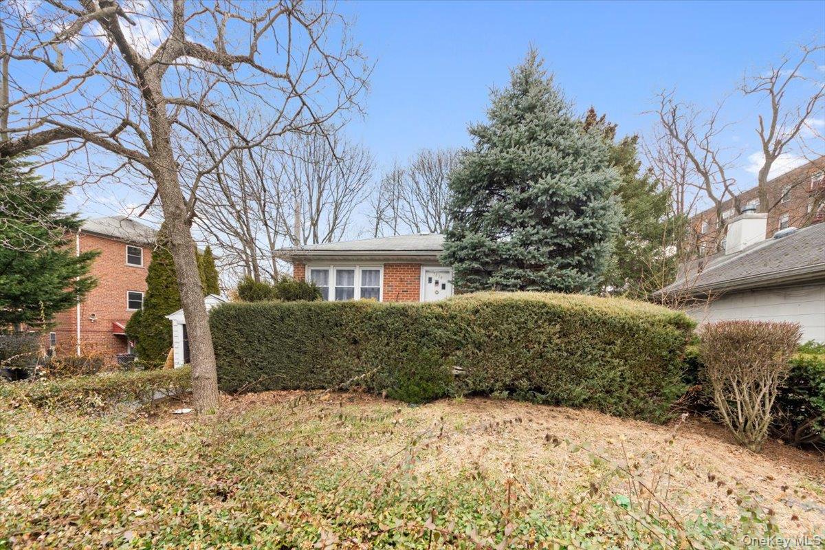 #3 photo, 5824 Fieldston Road, Bronx , NY 10471