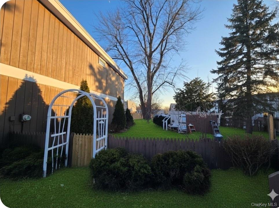 #2 photo, 34 Hampton Court, Middletown , NY 10941