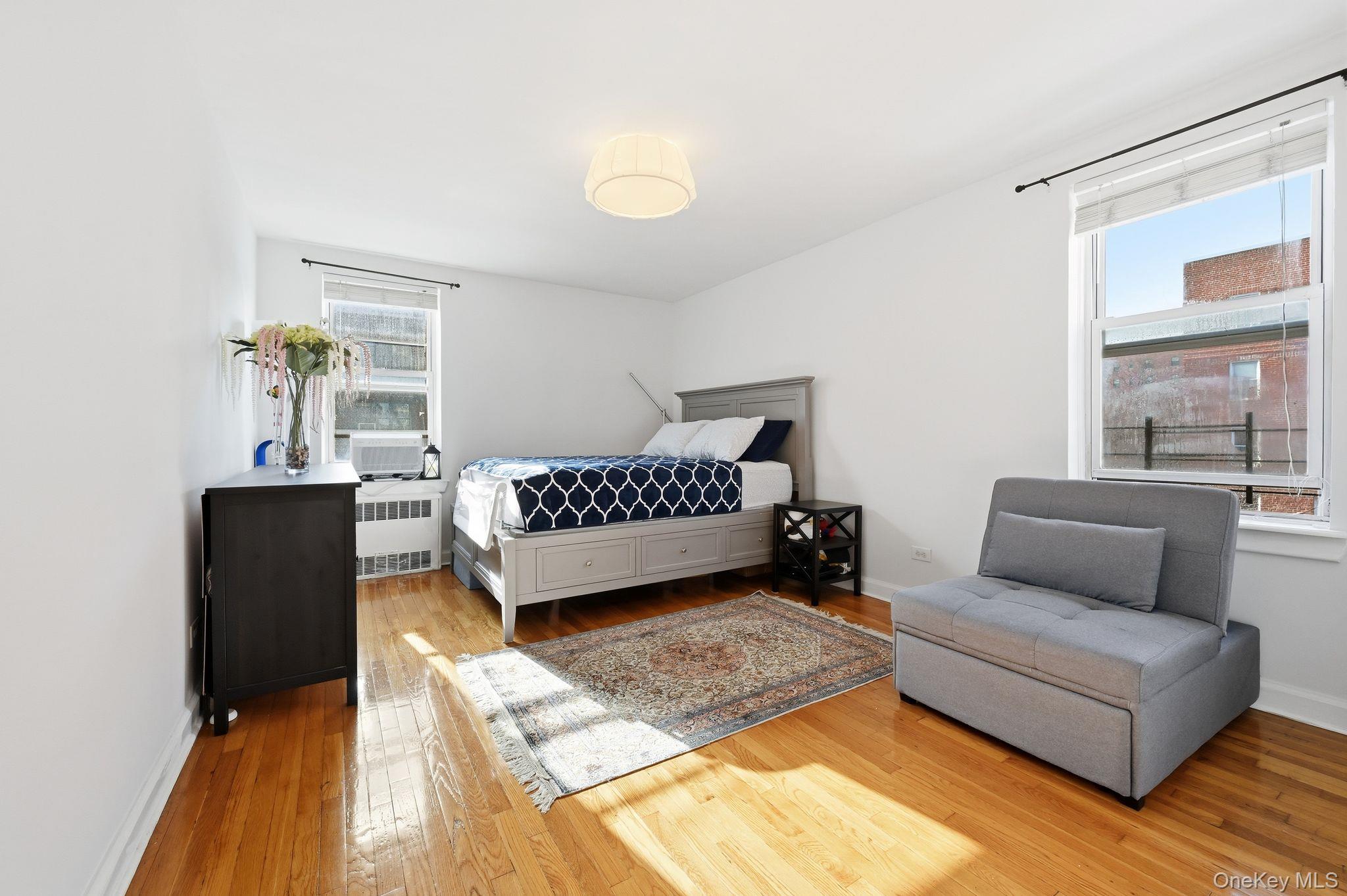 #10 photo, 67-11 Yellowstone Boulevard, Forest Hills , NY 11375