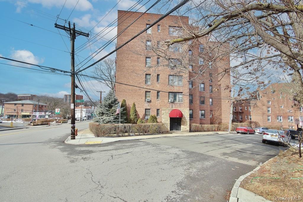 #17 photo, 95 Sedgewick Avenue, Yonkers , NY 10705