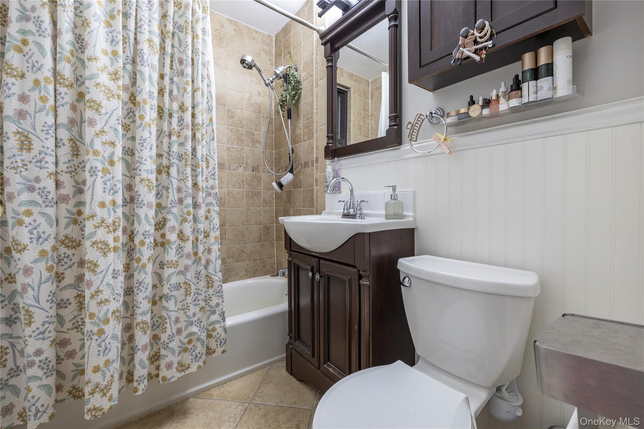 #12 photo, 1 Jefferson Avenue, Rockville Centre , NY 11570