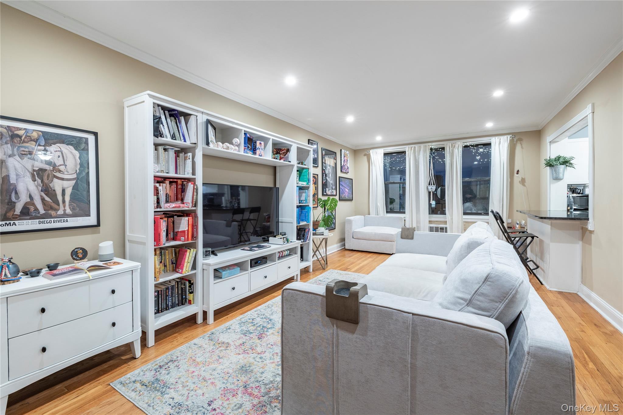 #2 photo, 1 Jefferson Avenue, Rockville Centre , NY 11570