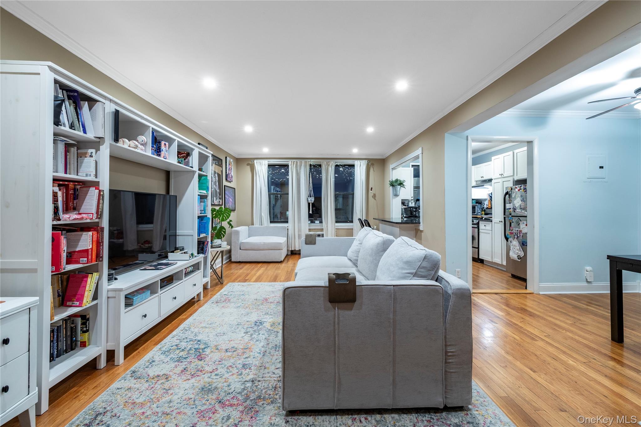 #3 photo, 1 Jefferson Avenue, Rockville Centre , NY 11570