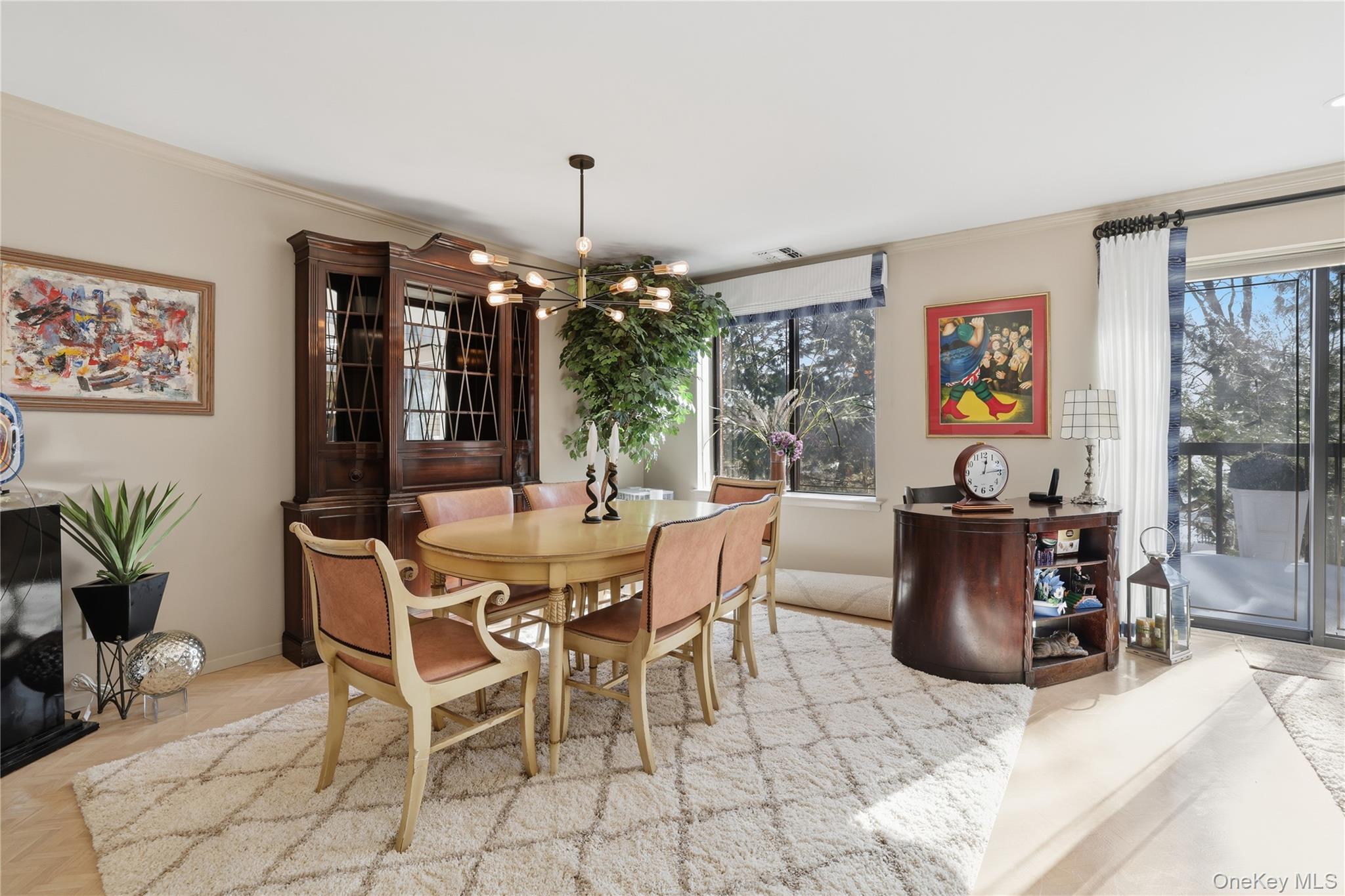 #5 photo, 99 S Park Avenue, Rockville Centre , NY 11570