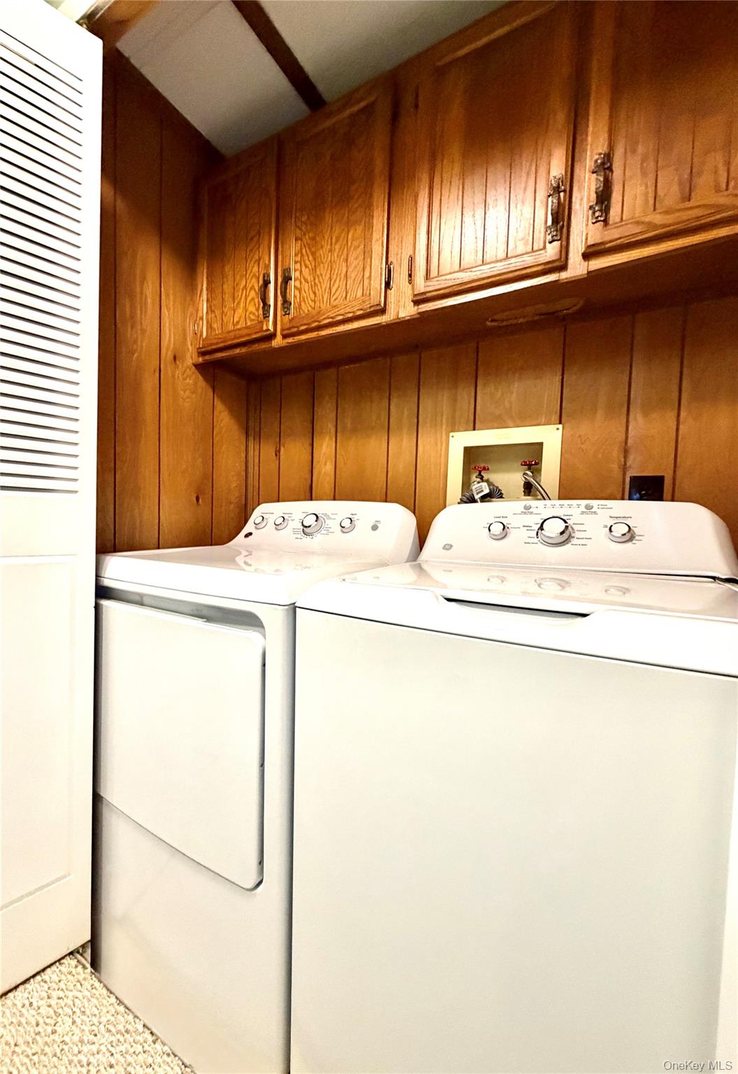 #10 photo, 16 Village Circle, Manorville , NY 11949