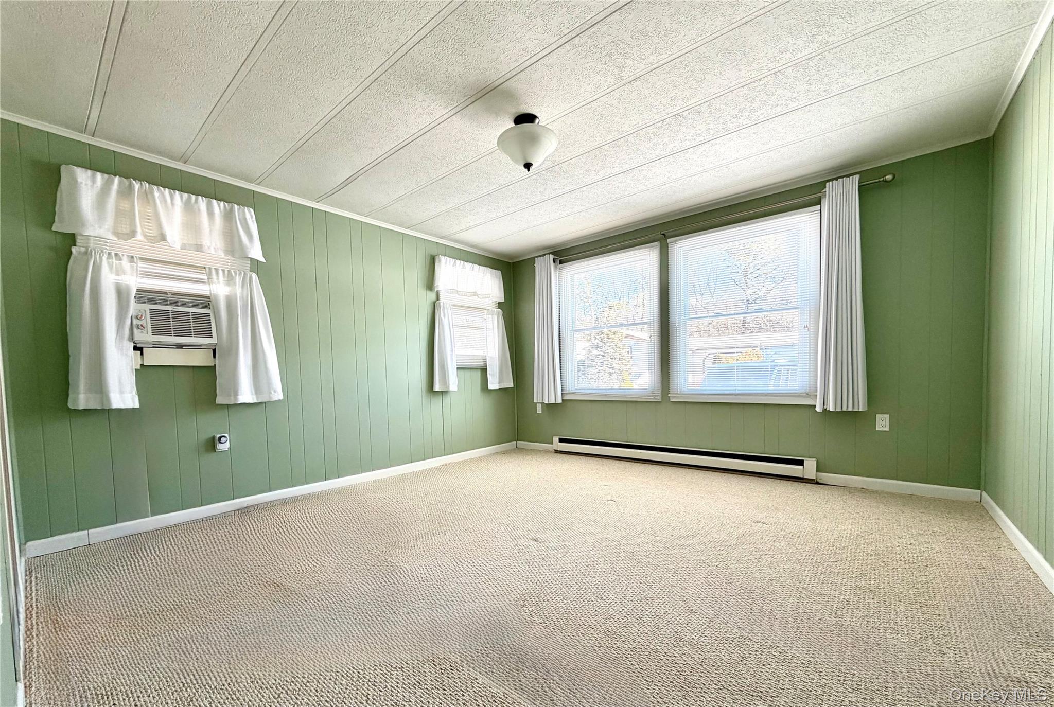 #6 photo, 16 Village Circle, Manorville , NY 11949