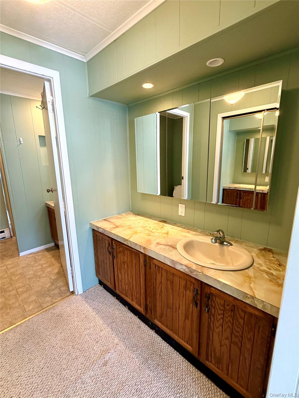 #7 photo, 16 Village Circle, Manorville , NY 11949