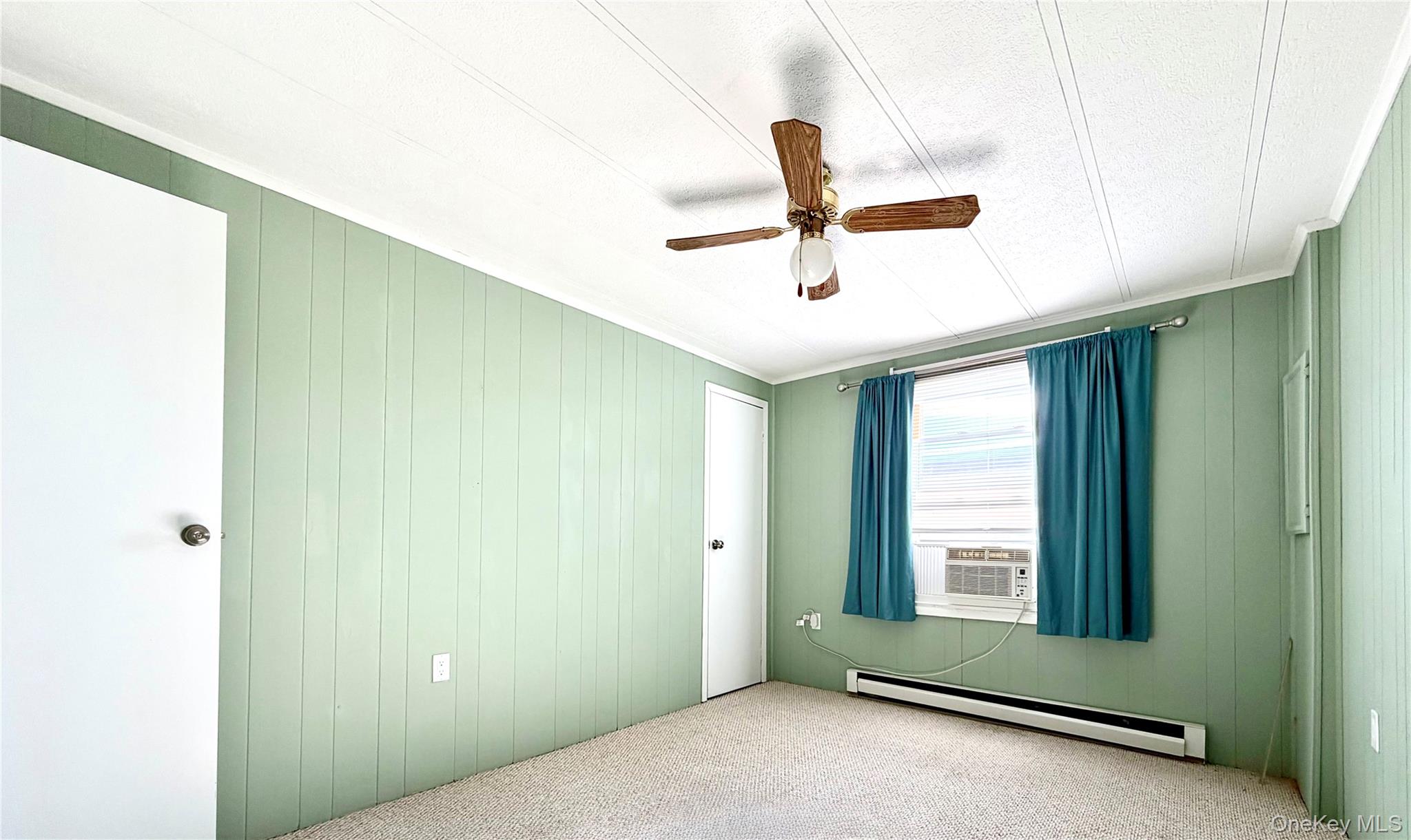 #8 photo, 16 Village Circle, Manorville , NY 11949