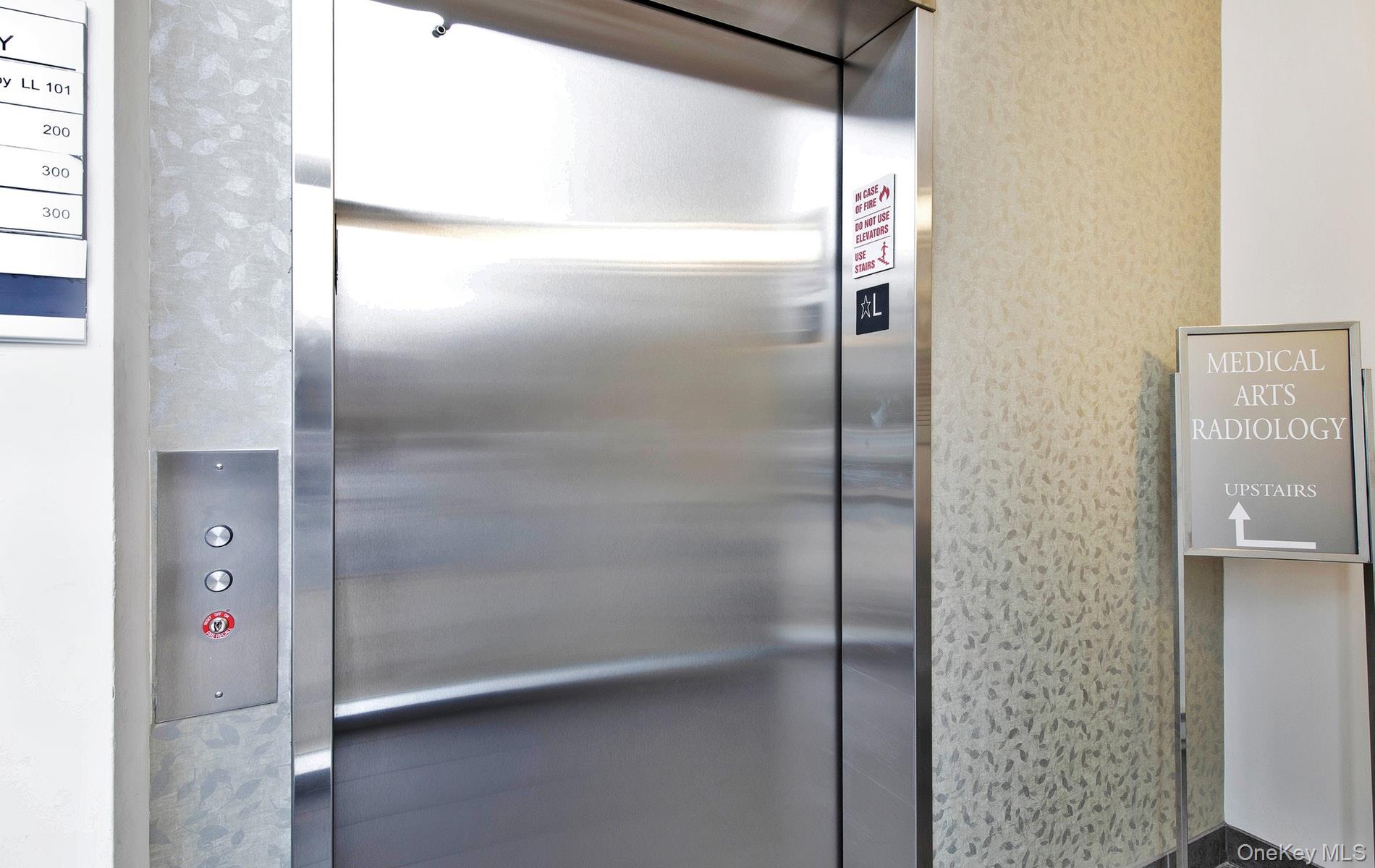 #6 photo, 214 Wall Street, Huntington , NY 11743