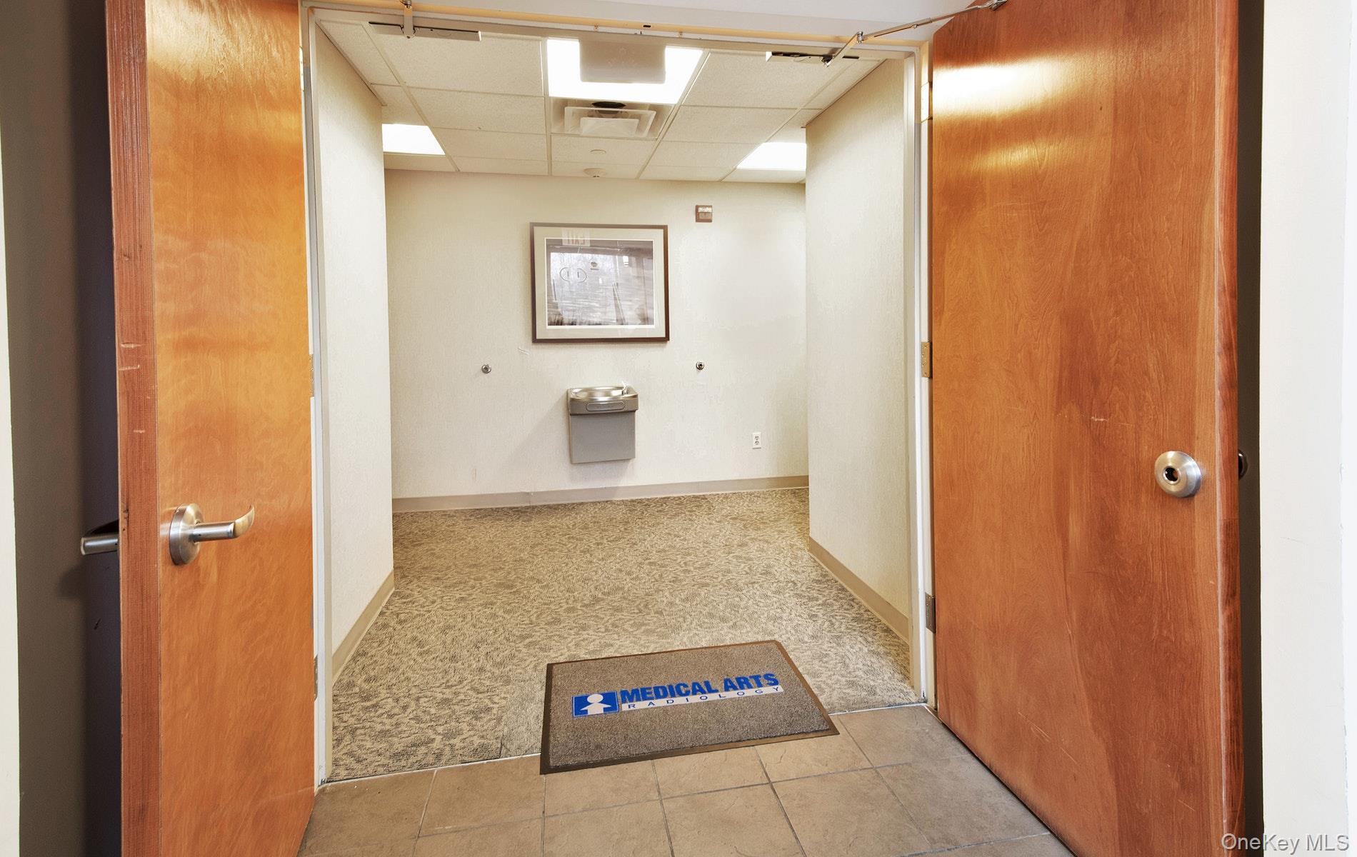 #9 photo, 214 Wall Street, Huntington , NY 11743