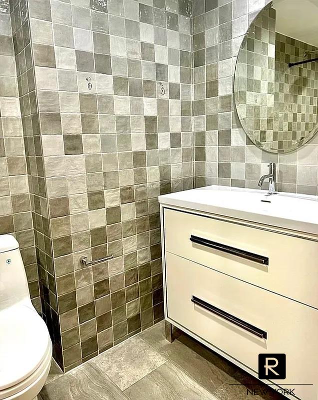 #11 photo, 220 E 30th Street, 맨해튼 Kips Bay , NY 10016